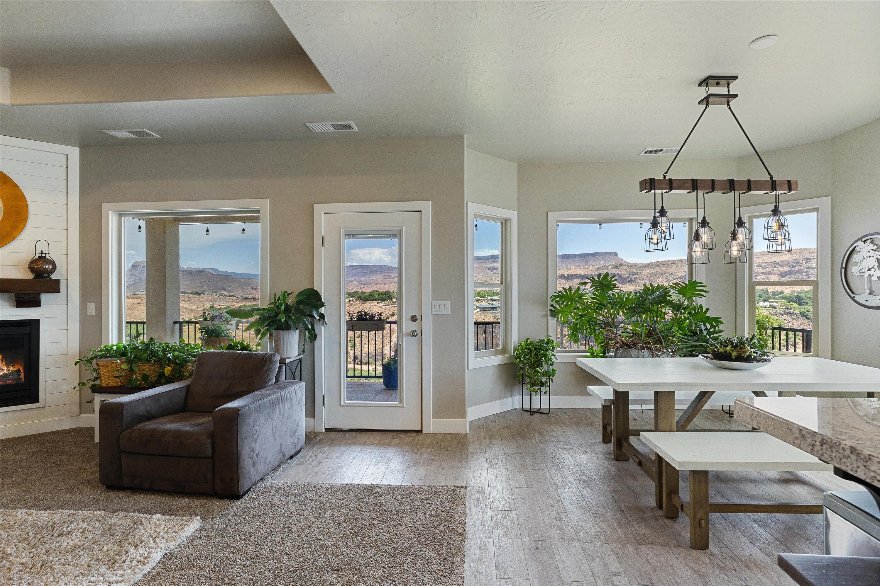 SUNSET RIDGE - Residential