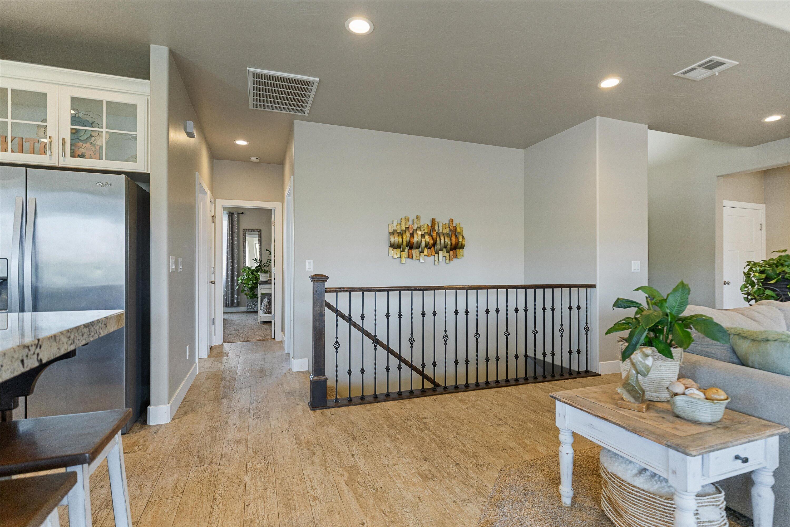 SUNSET RIDGE - Residential