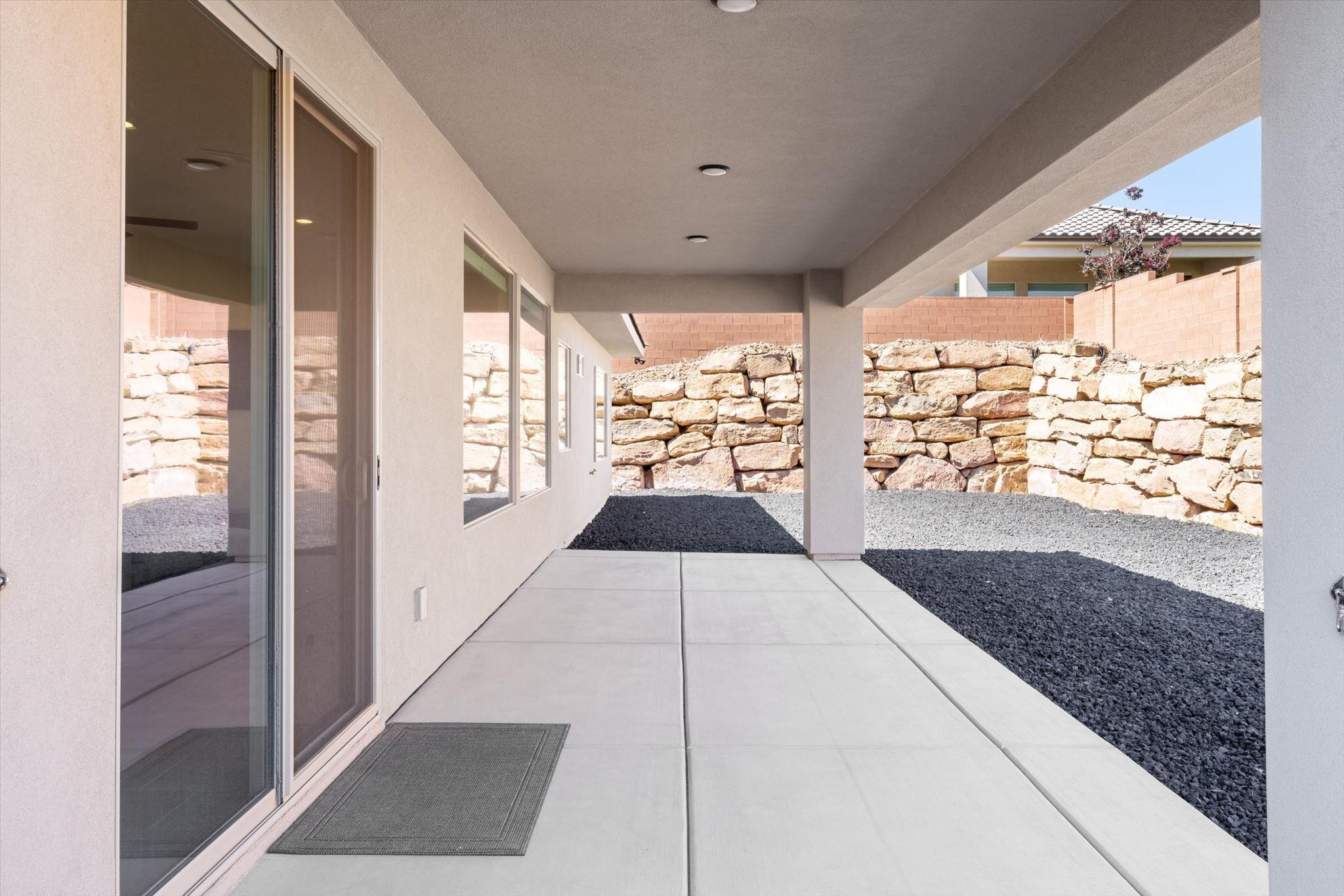 VARANO VISTAS AT DIVARIO - Residential