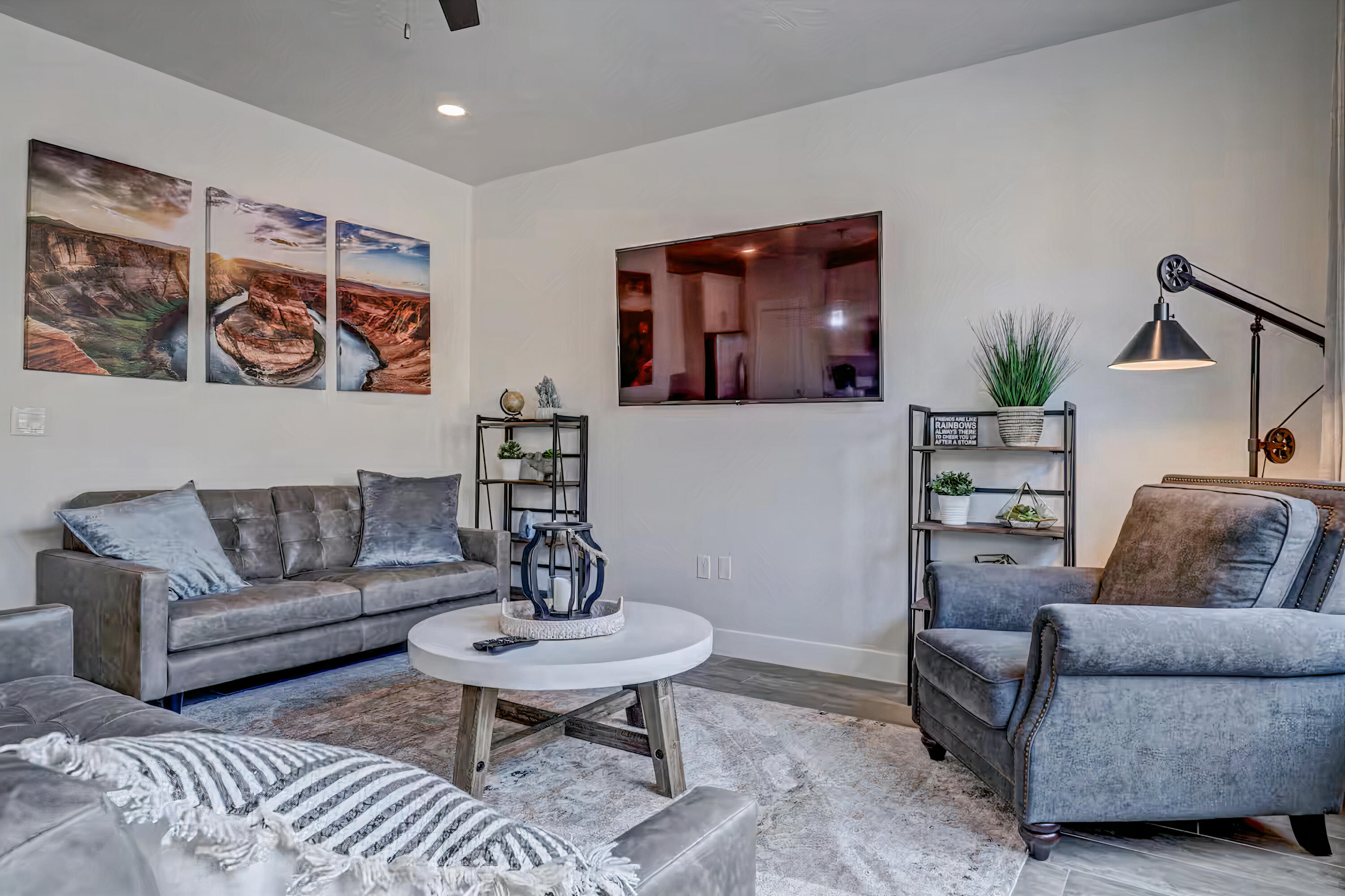 10 DIAGONAL CONDOS - Residential