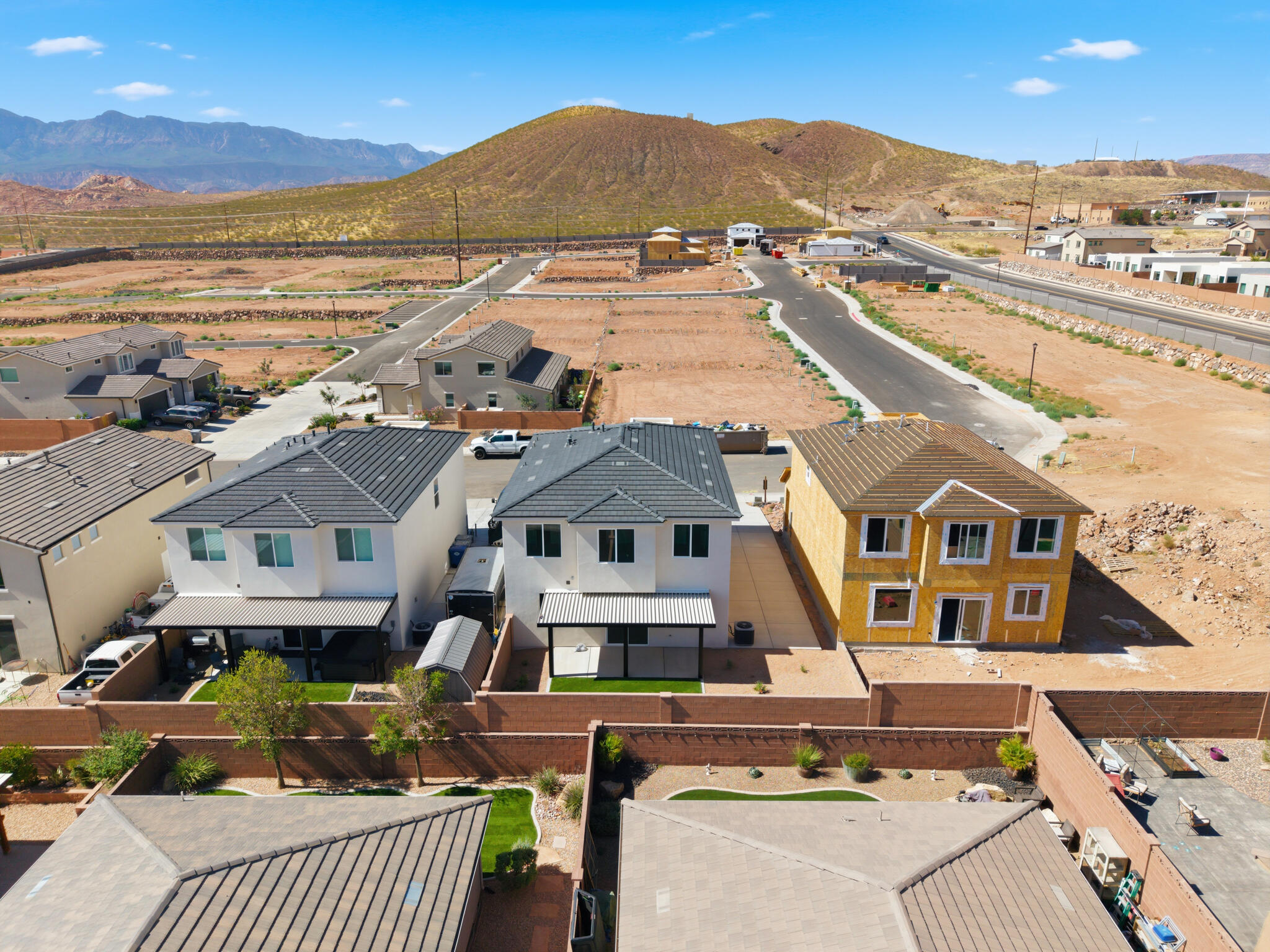 HURRICANE HOLLOW - Residential