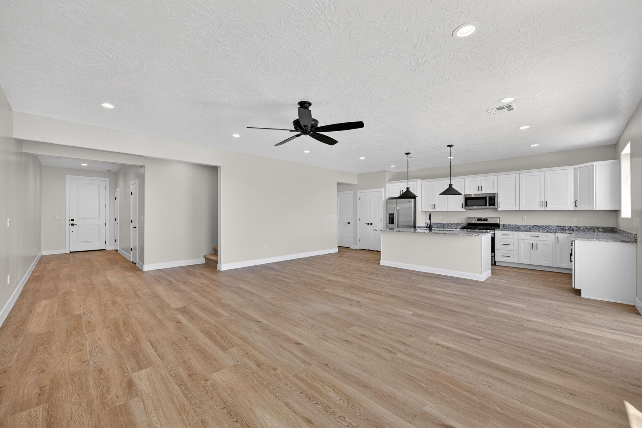 HURRICANE HOLLOW - Residential