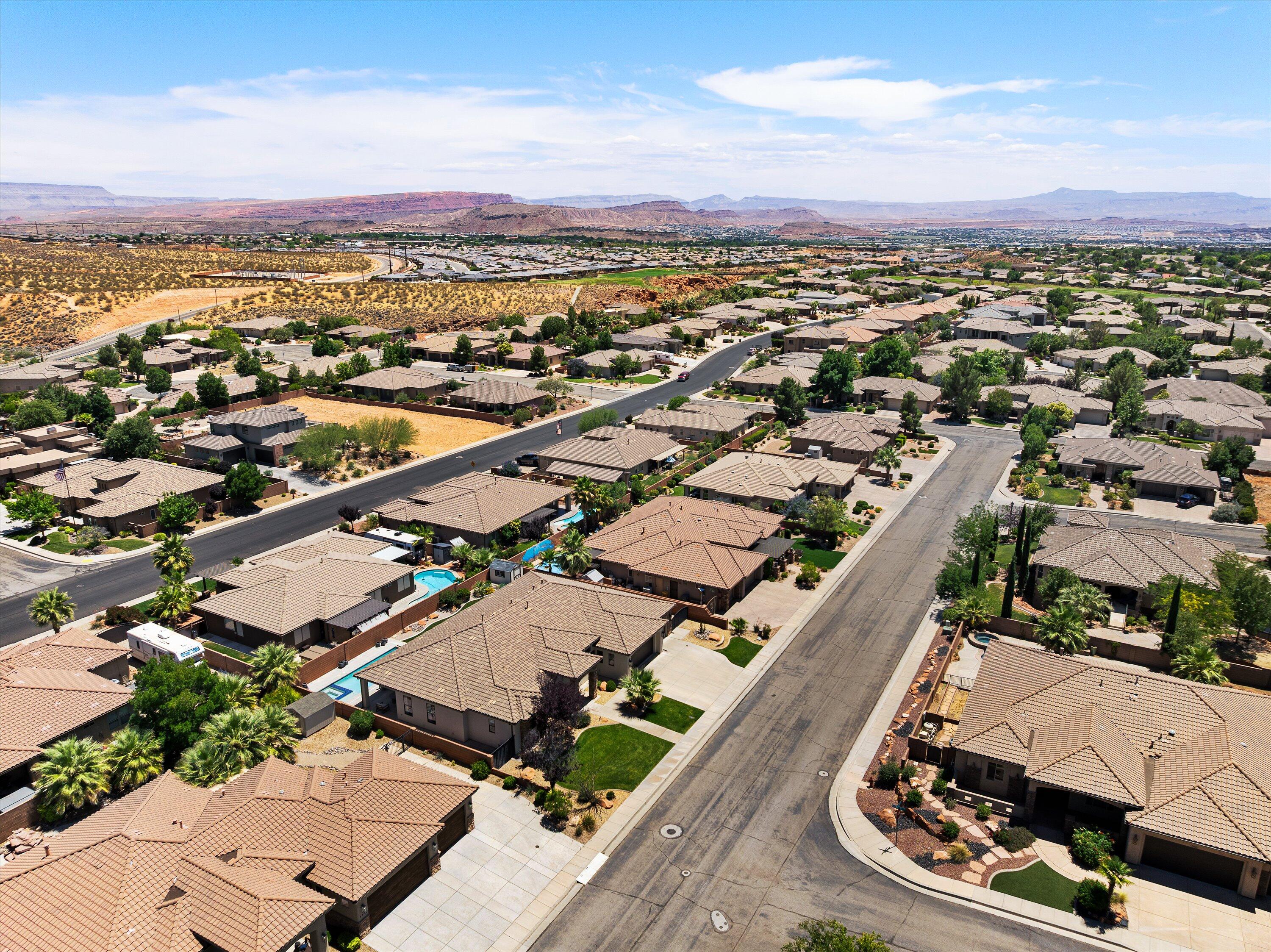 SILVERSTONE AT GREEN SPRINGS - Residential