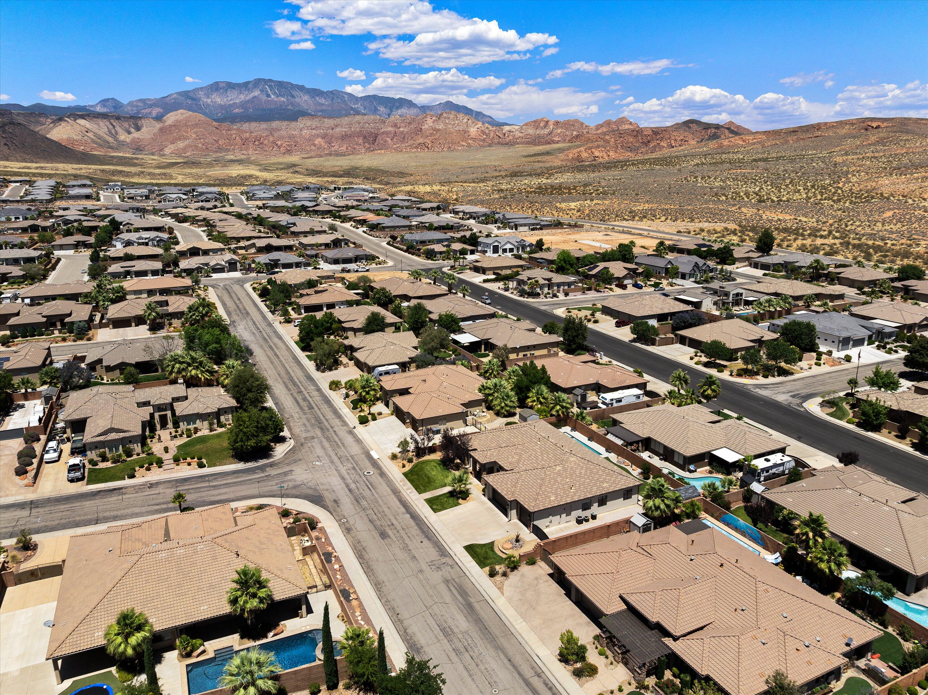 SILVERSTONE AT GREEN SPRINGS - Residential