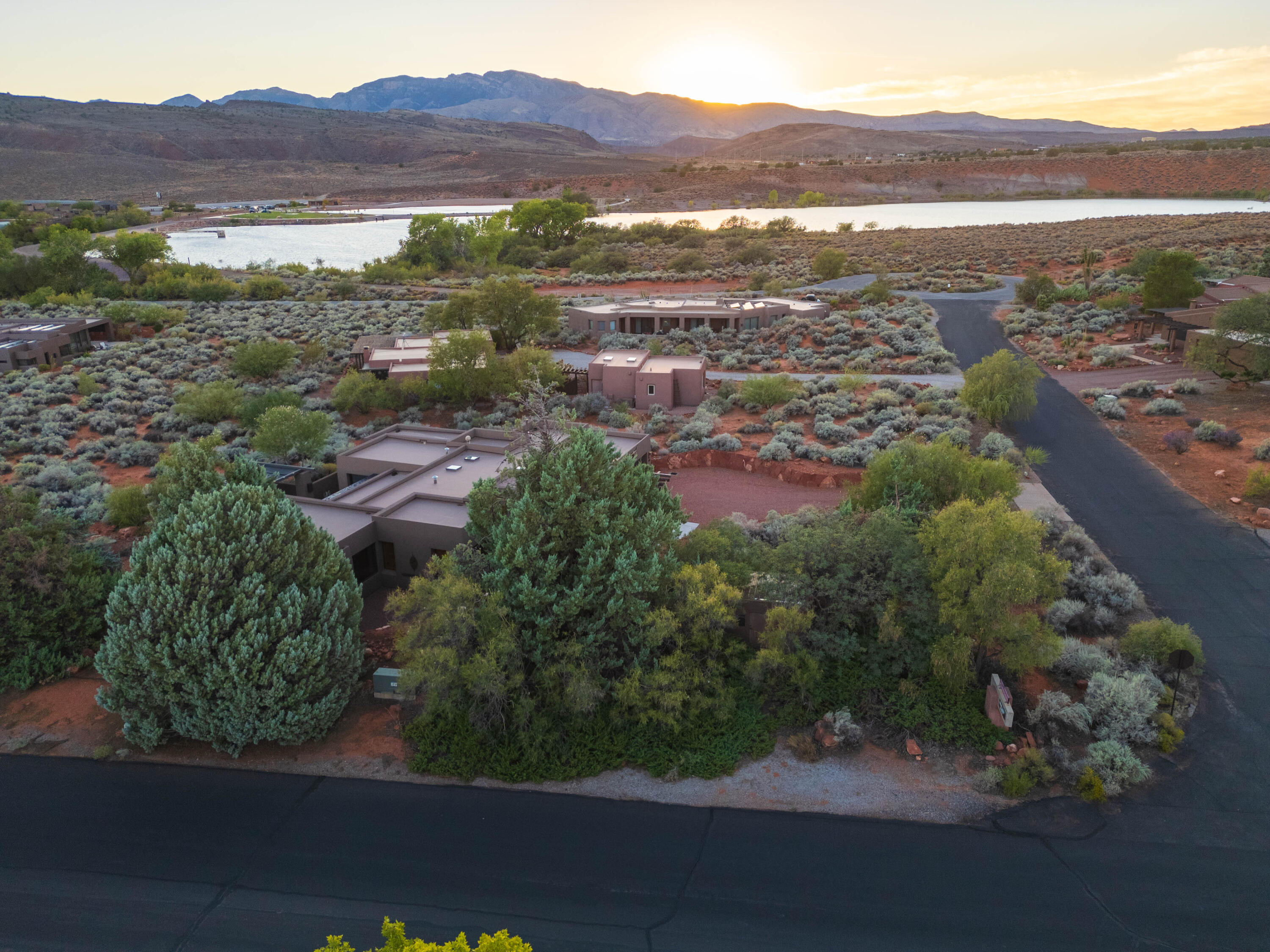 WILLOW SPRINGS - Residential