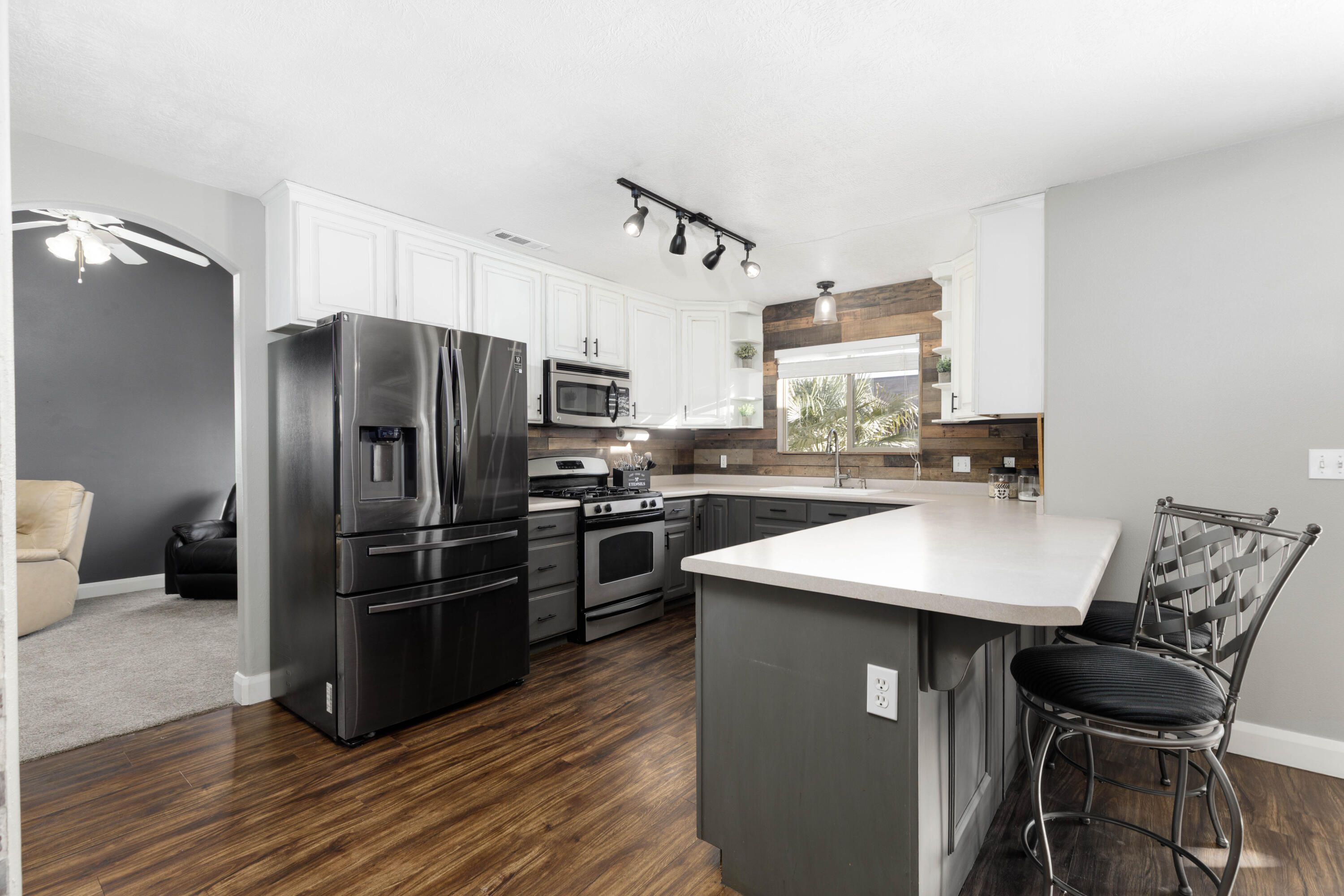 MEADOW LANE ESTATES - Residential