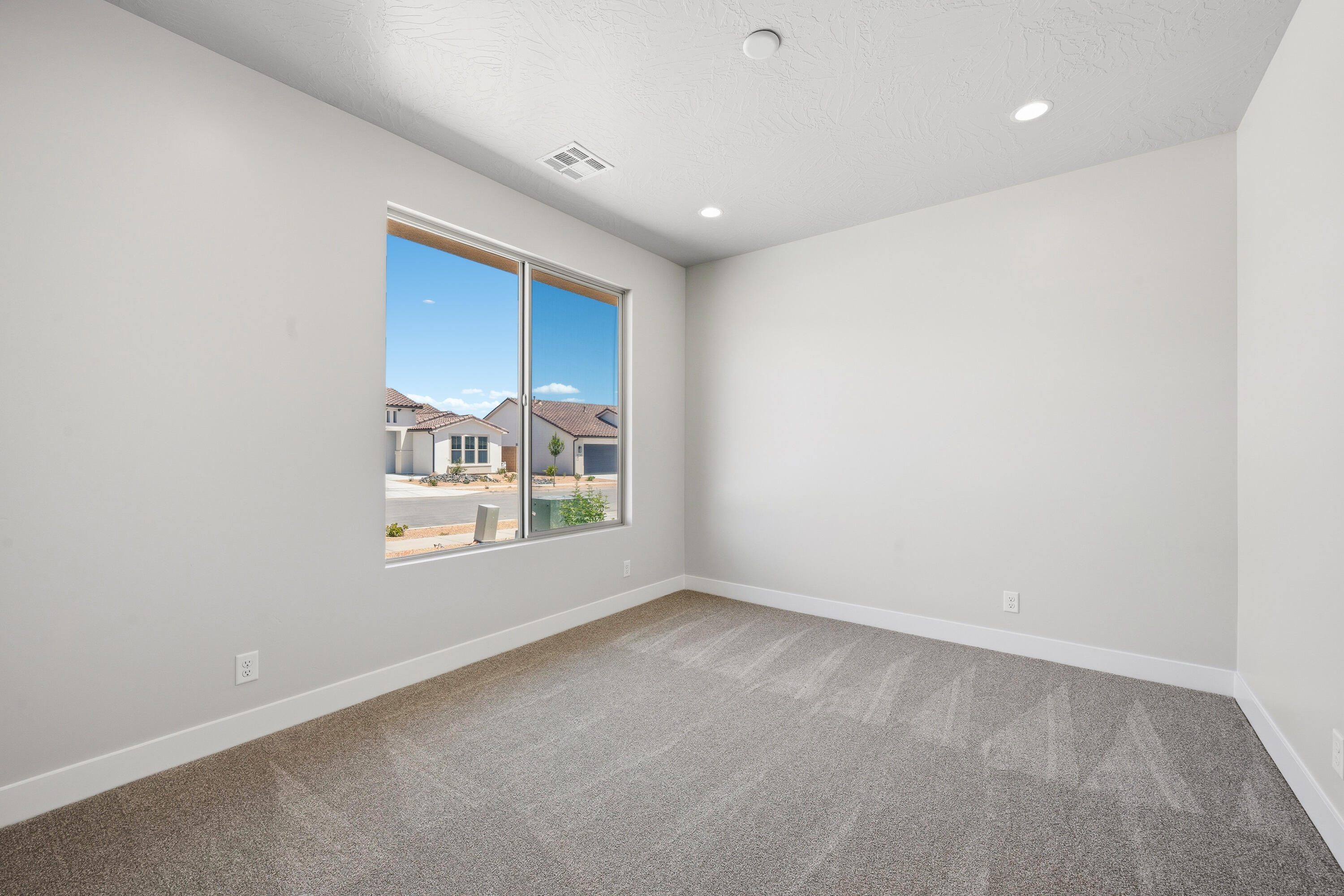 SOLIS AT CORAL CANYON - Residential