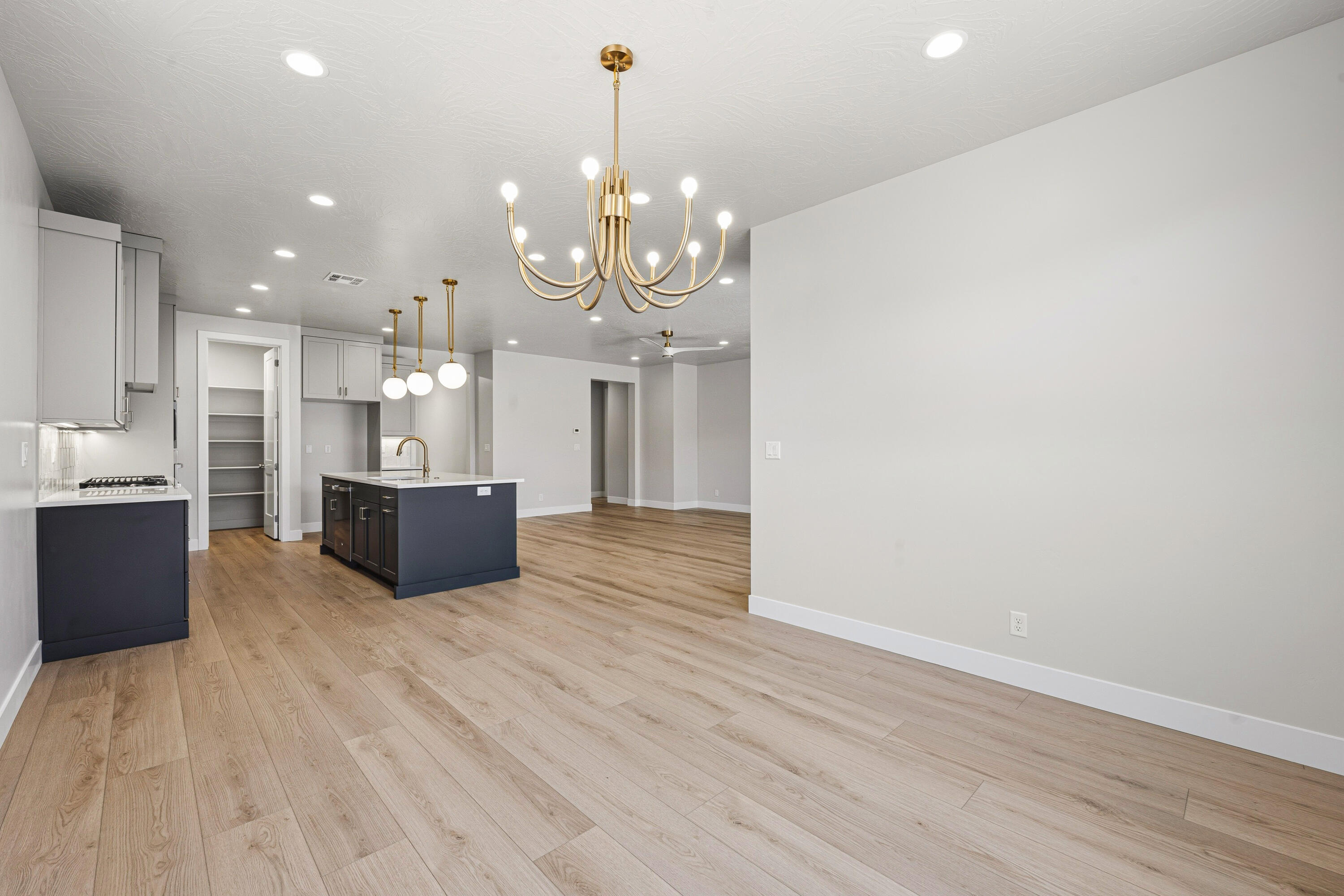 SOLIS AT CORAL CANYON - Residential