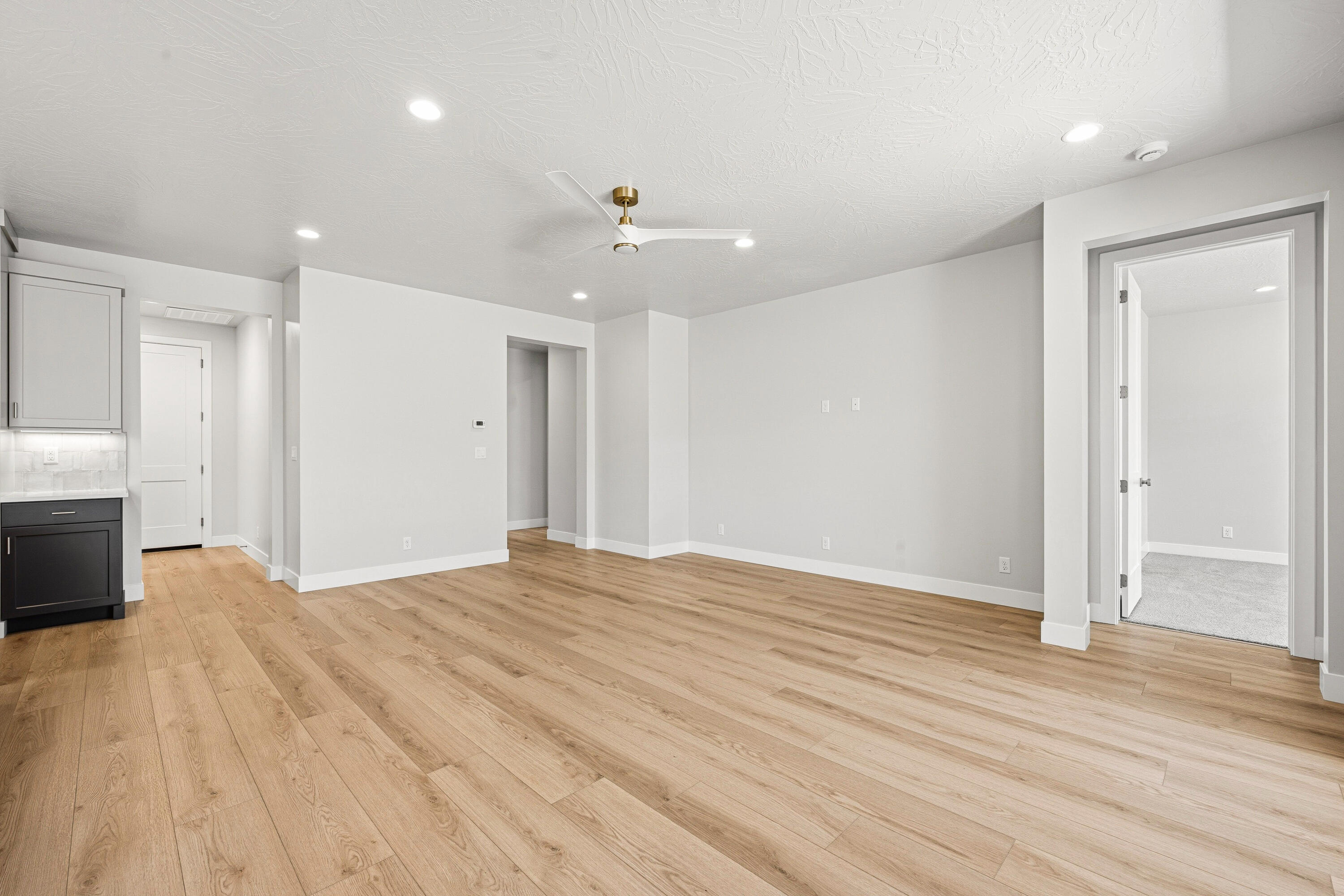 SOLIS AT CORAL CANYON - Residential