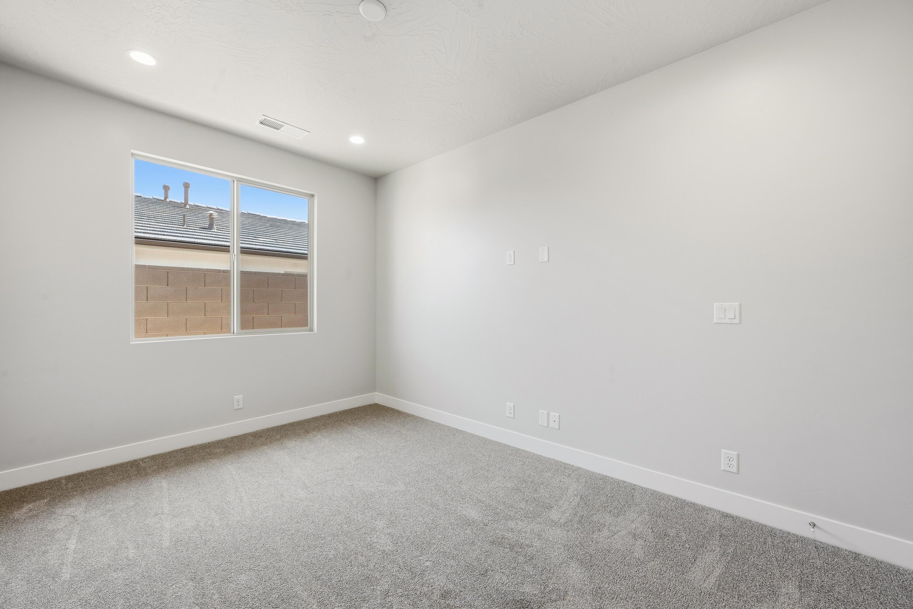 SOLIS AT CORAL CANYON - Residential