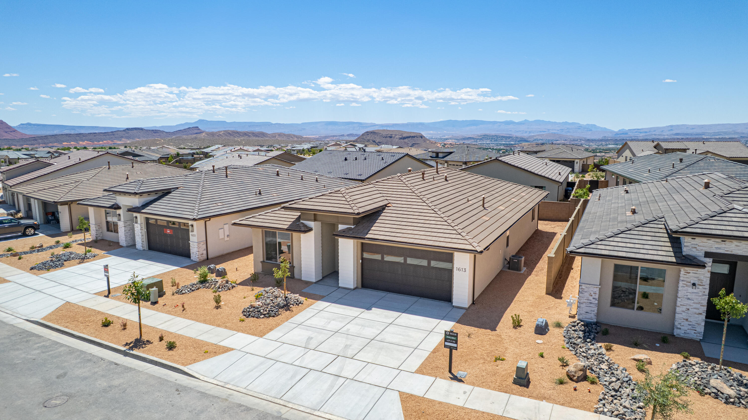 SOLIS AT CORAL CANYON - Residential