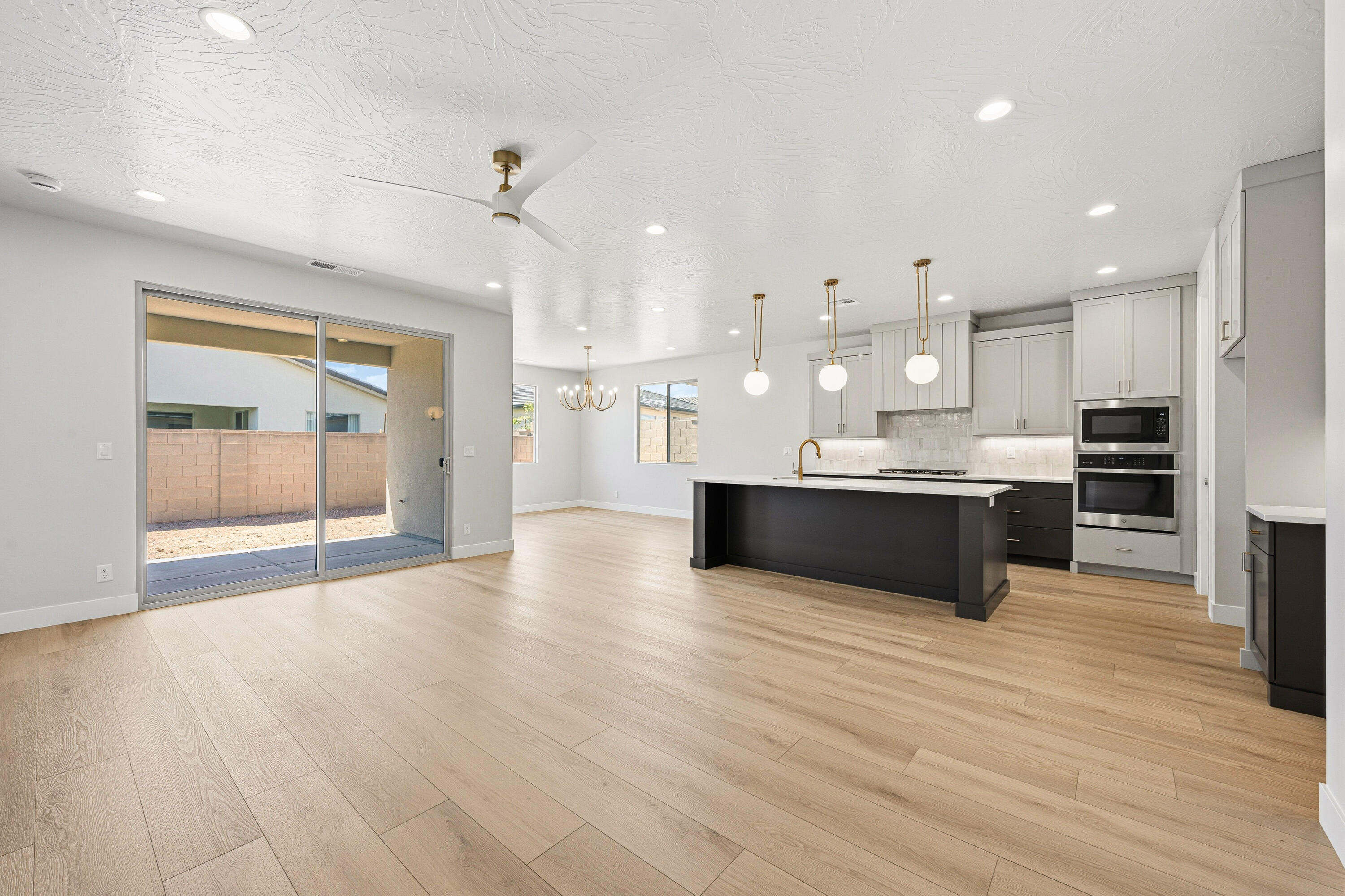 SOLIS AT CORAL CANYON - Residential