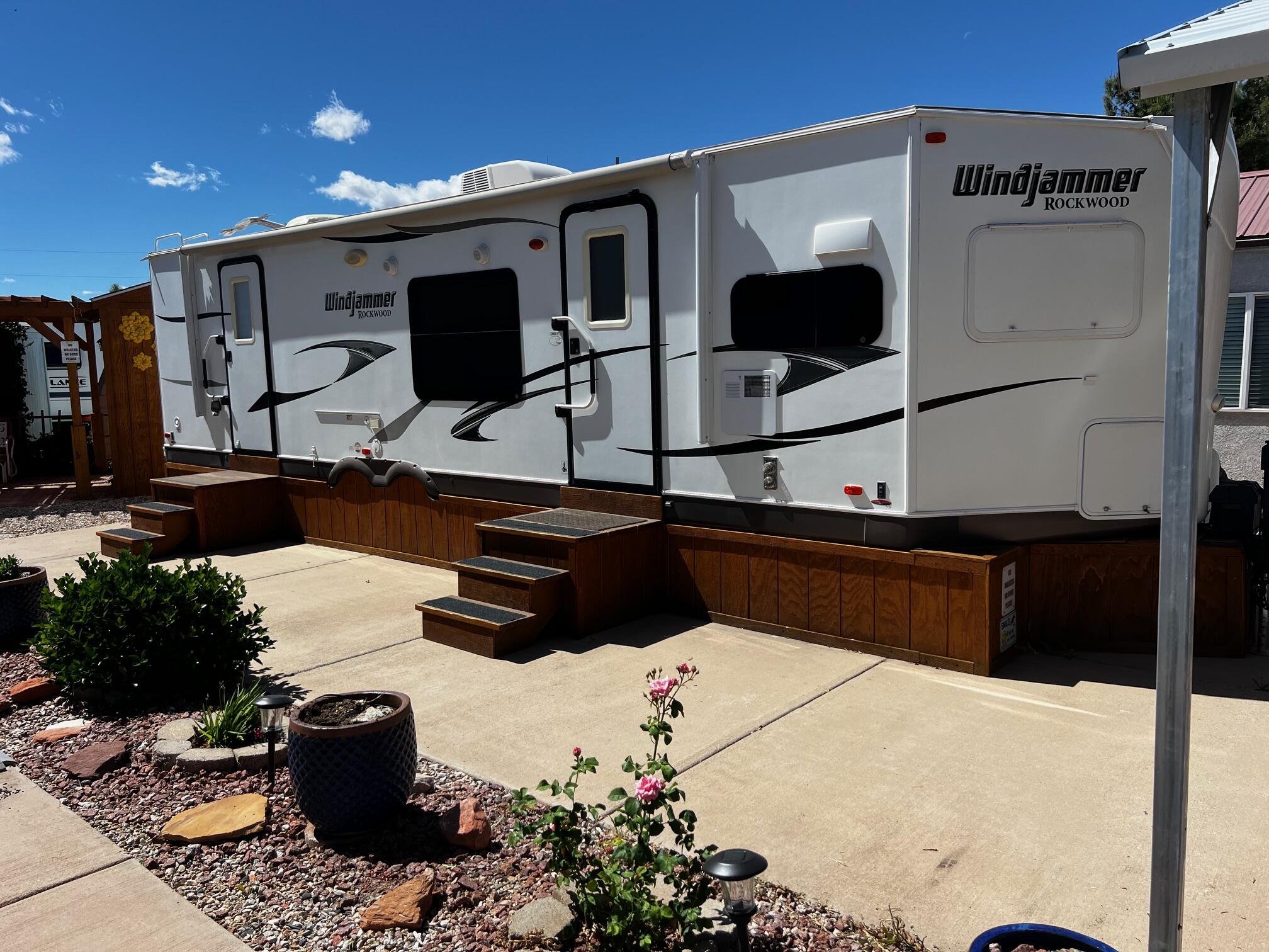 DIXIE DOWNS RV RESORT - Land