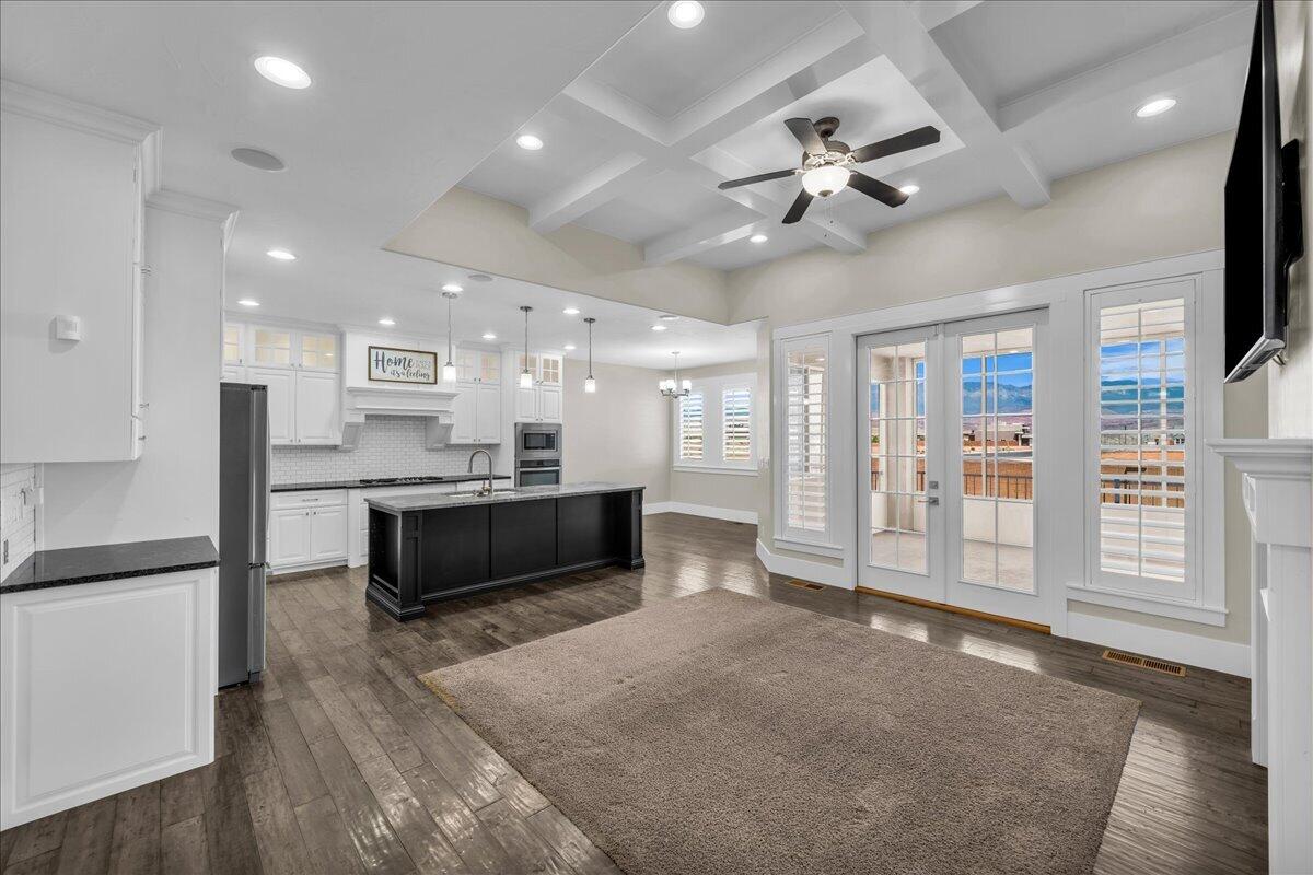 DIXIE SPRINGS - Residential