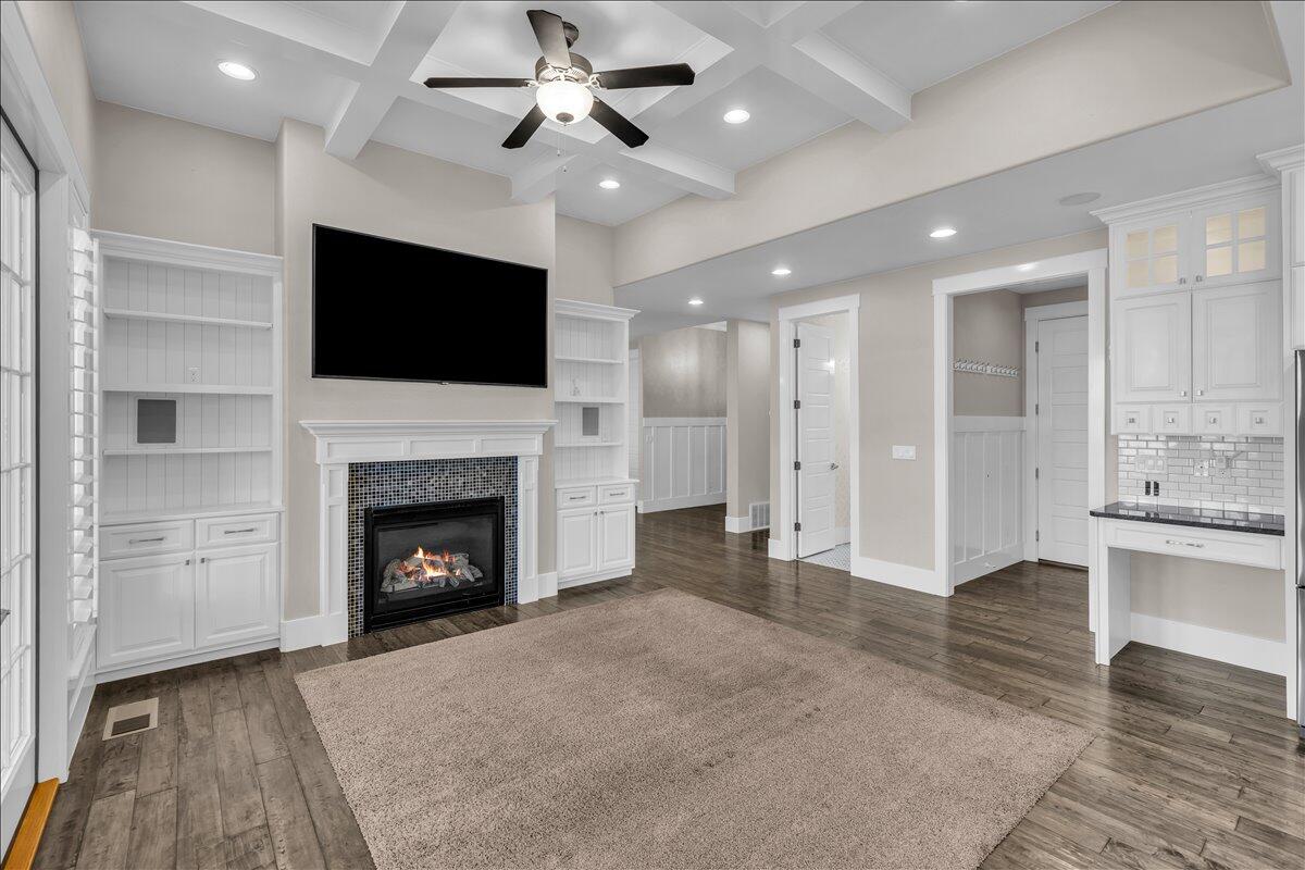DIXIE SPRINGS - Residential
