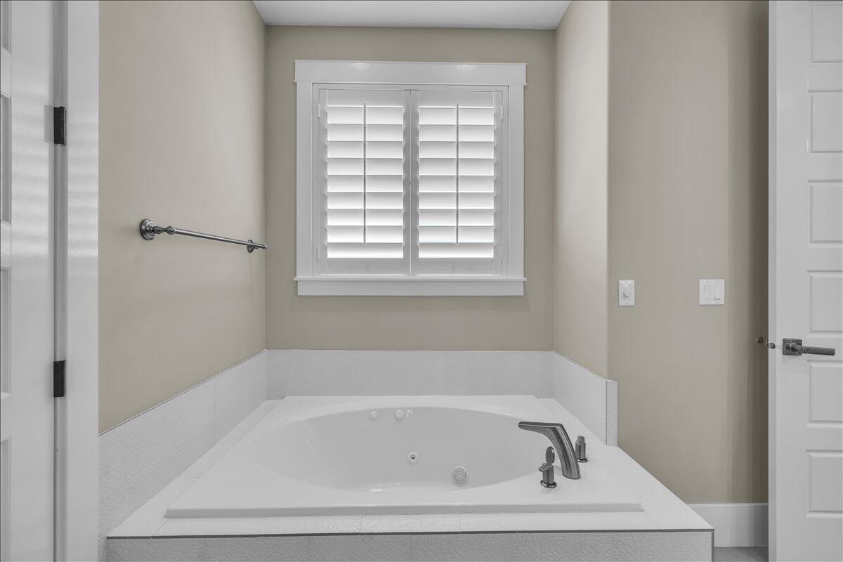 DIXIE SPRINGS - Residential
