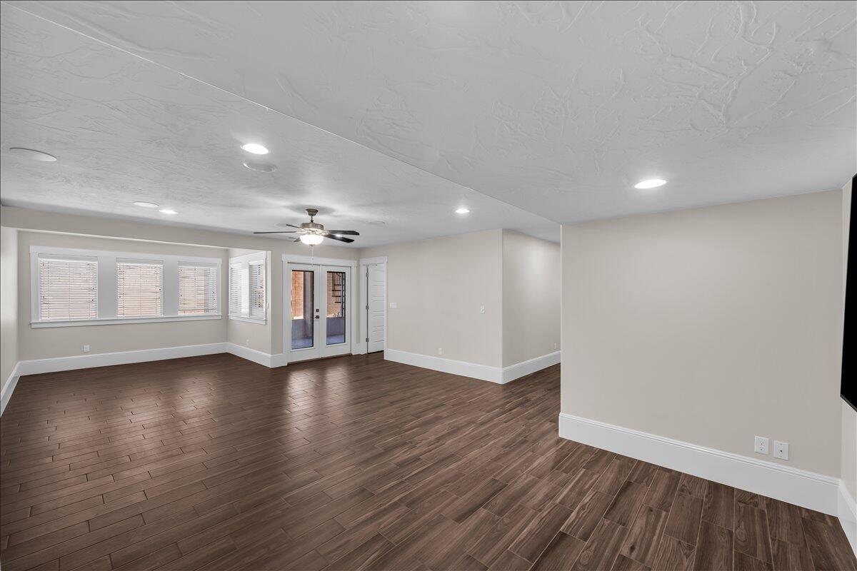 DIXIE SPRINGS - Residential