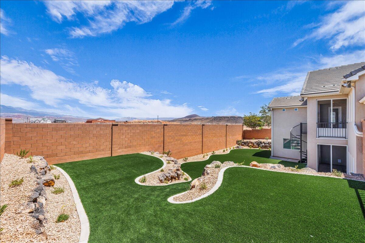 DIXIE SPRINGS - Residential