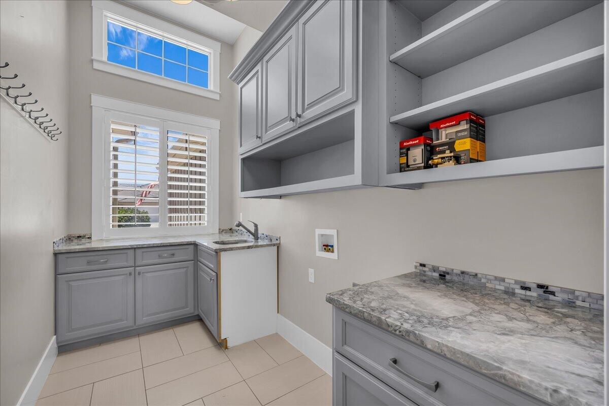 DIXIE SPRINGS - Residential