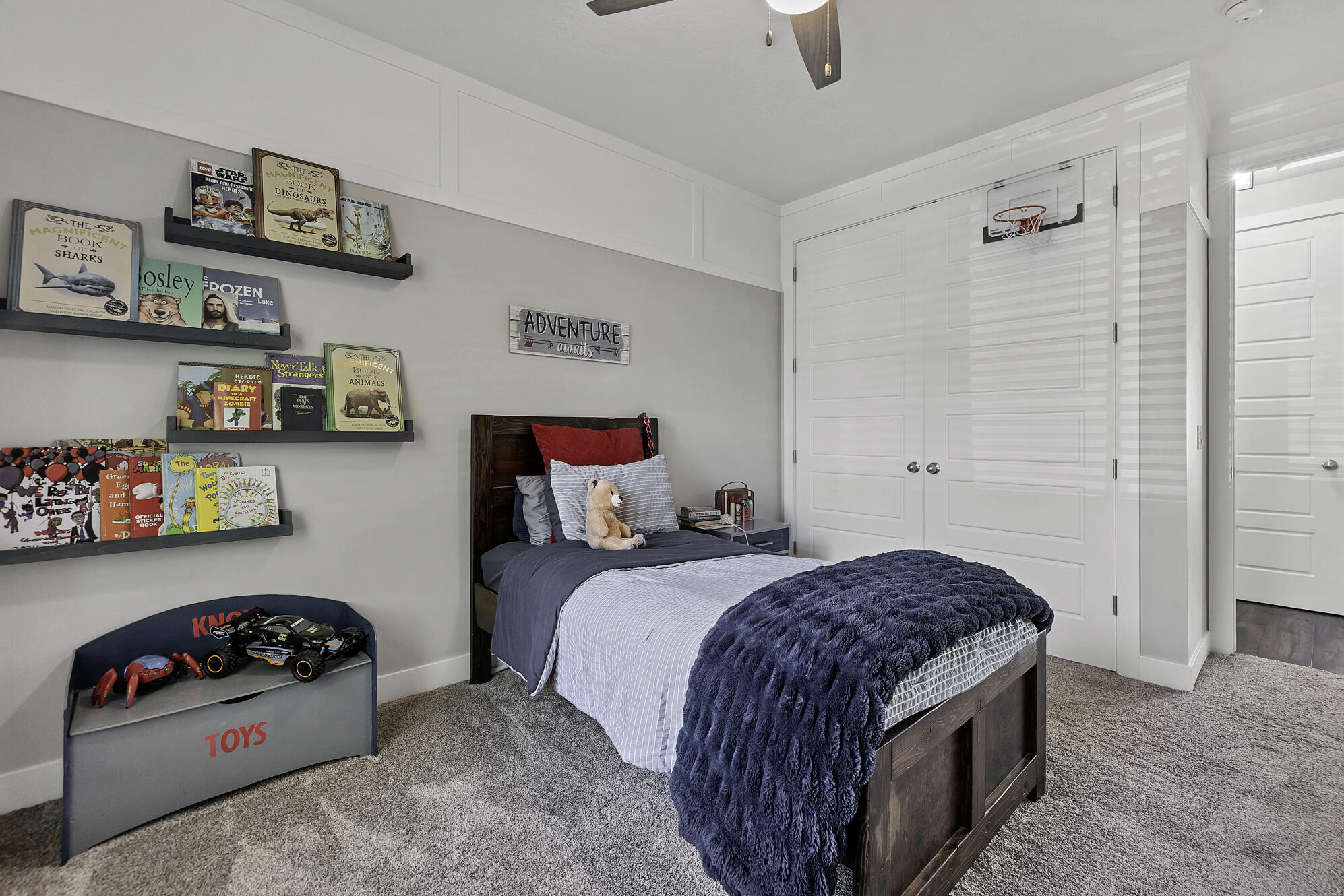 SERENITY HILLS - Residential