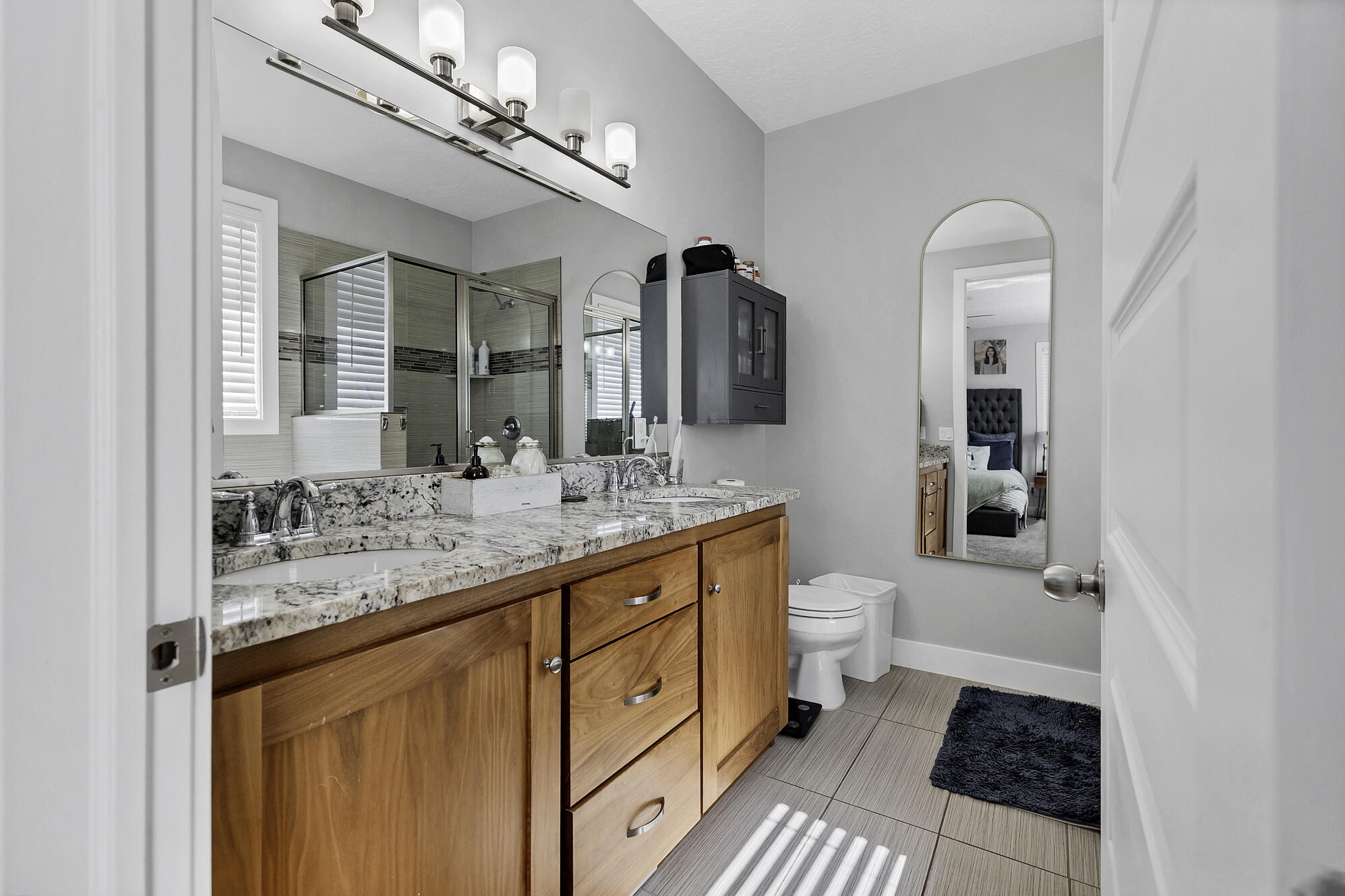 SERENITY HILLS - Residential