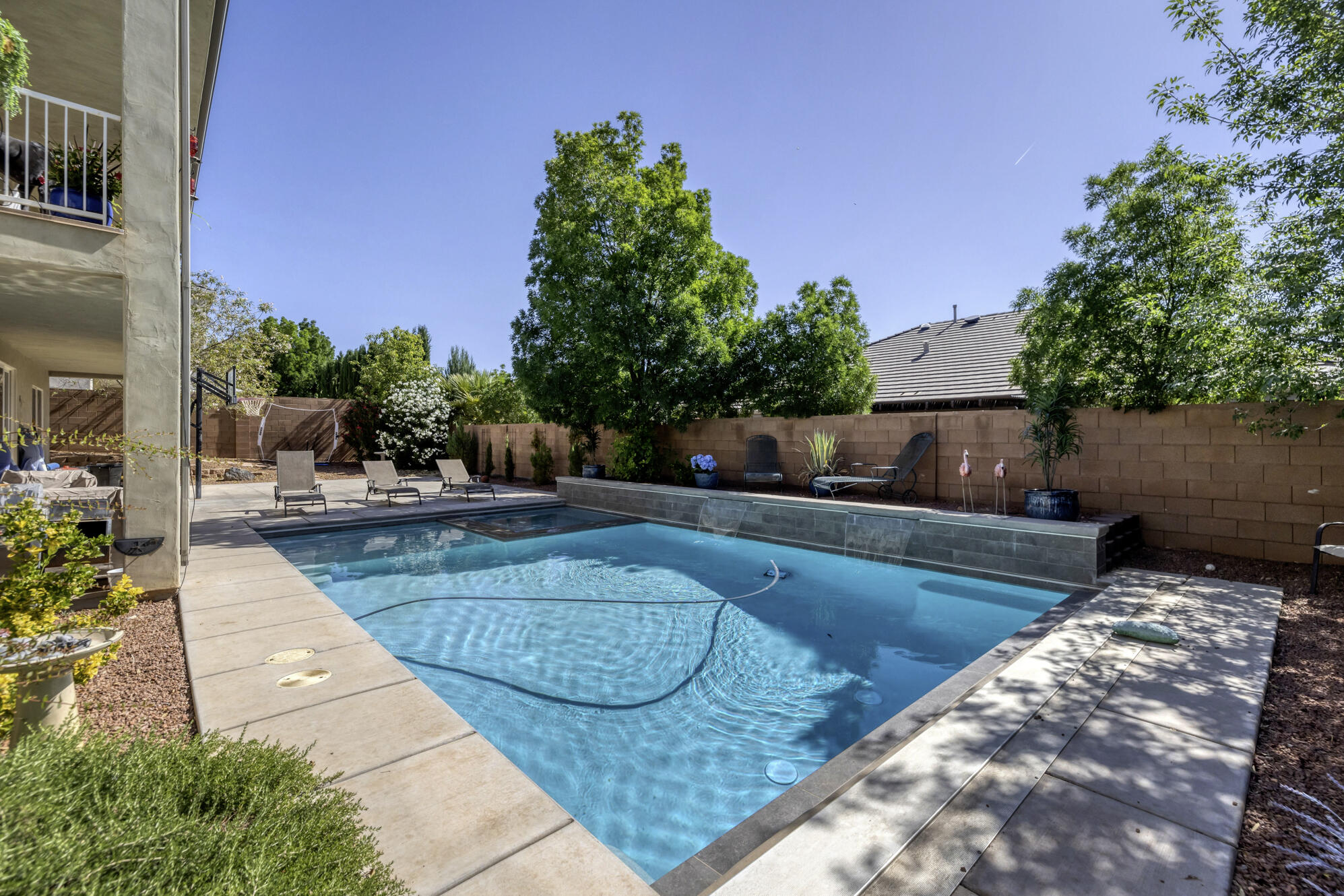 SERENITY HILLS - Residential