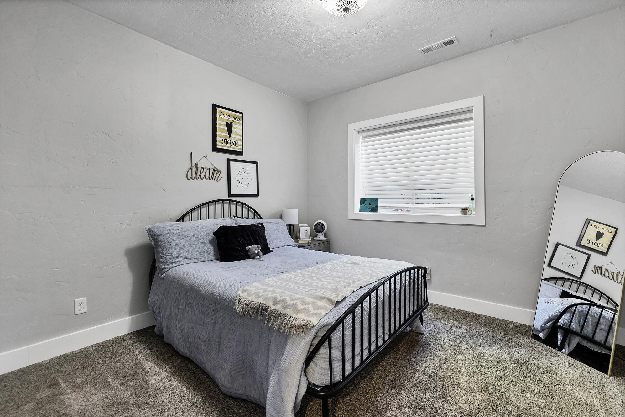 SERENITY HILLS - Residential