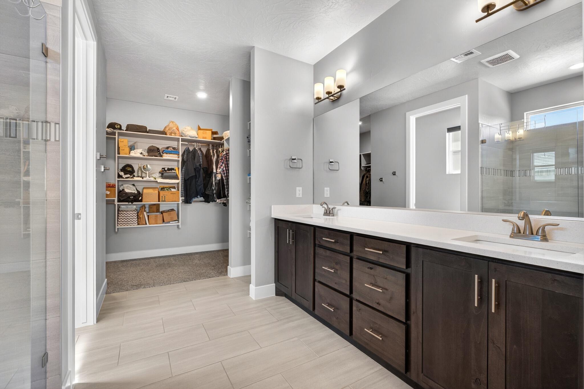 PAINTED SANDS - Residential