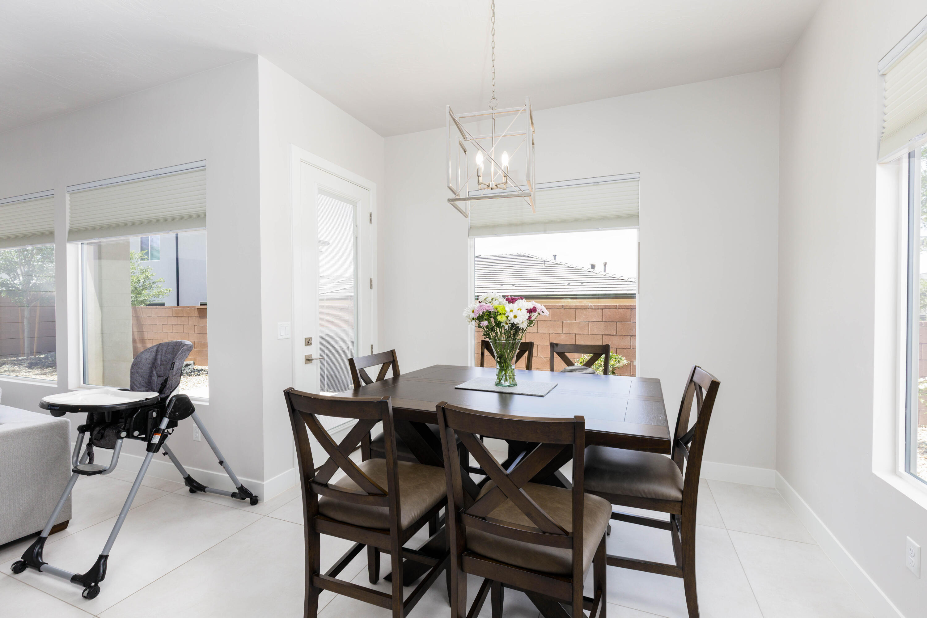 WARNER GATEWAY - Residential