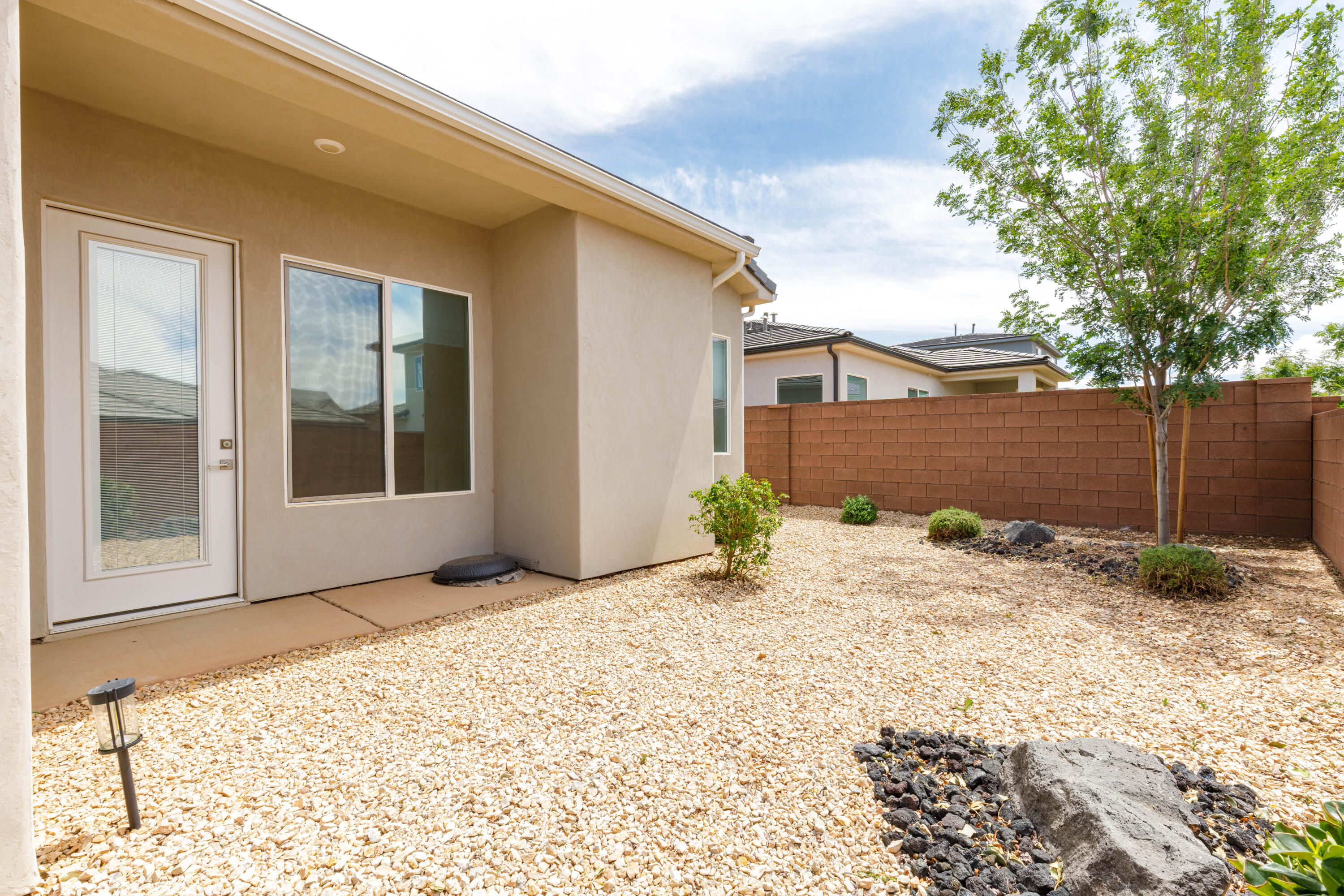 WARNER GATEWAY - Residential