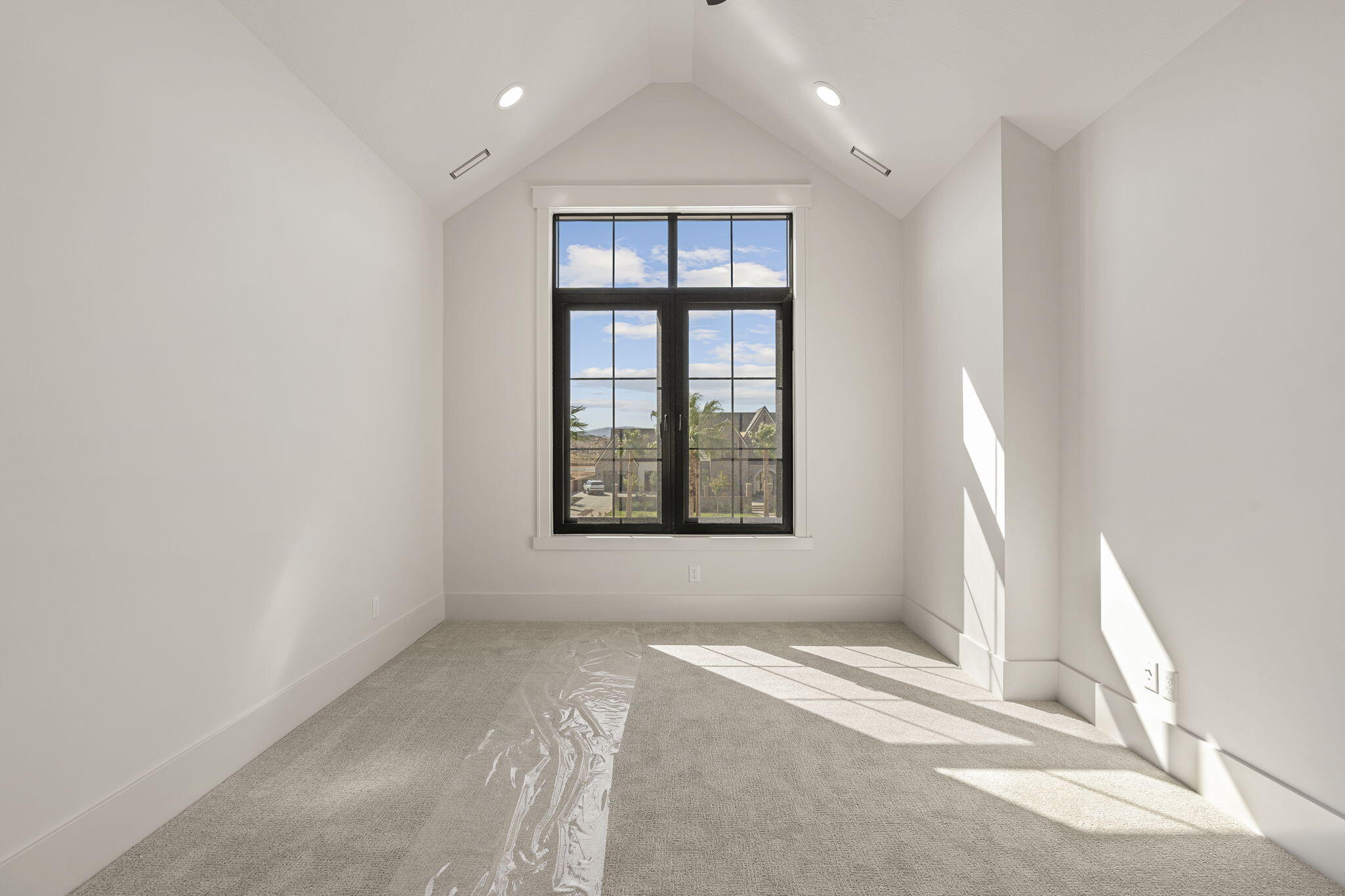 SUMMIT VIEW - Residential