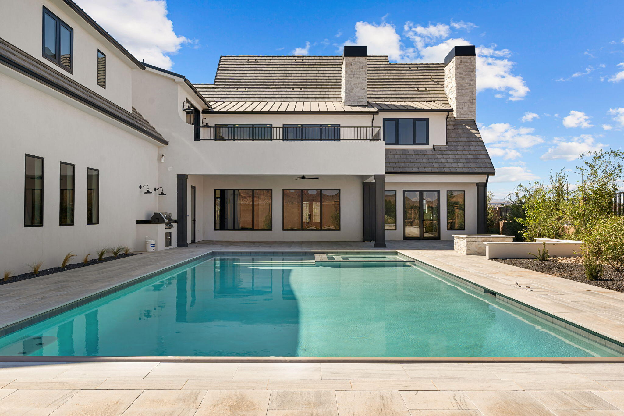 SUMMIT VIEW - Residential