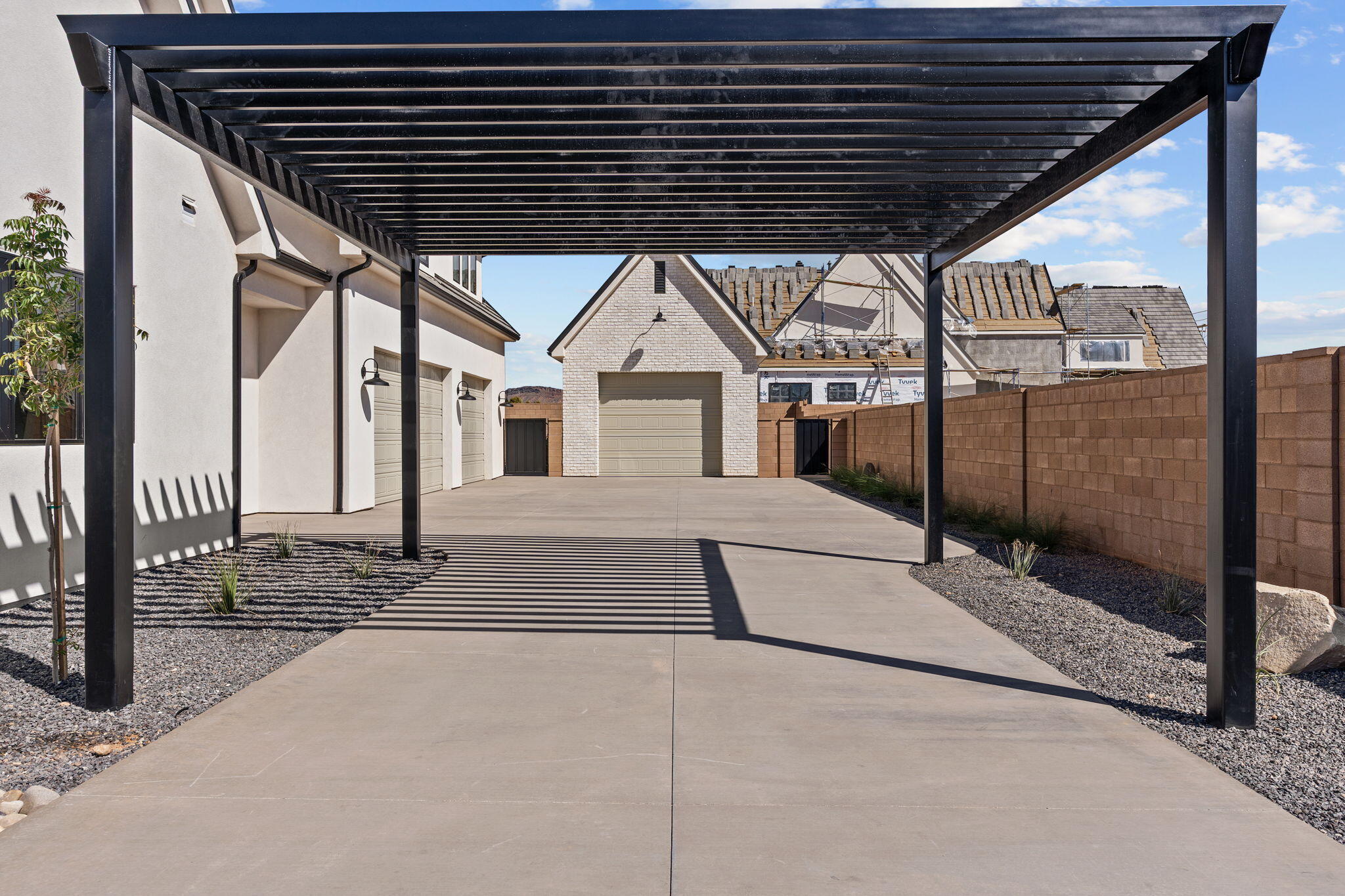 SUMMIT VIEW - Residential
