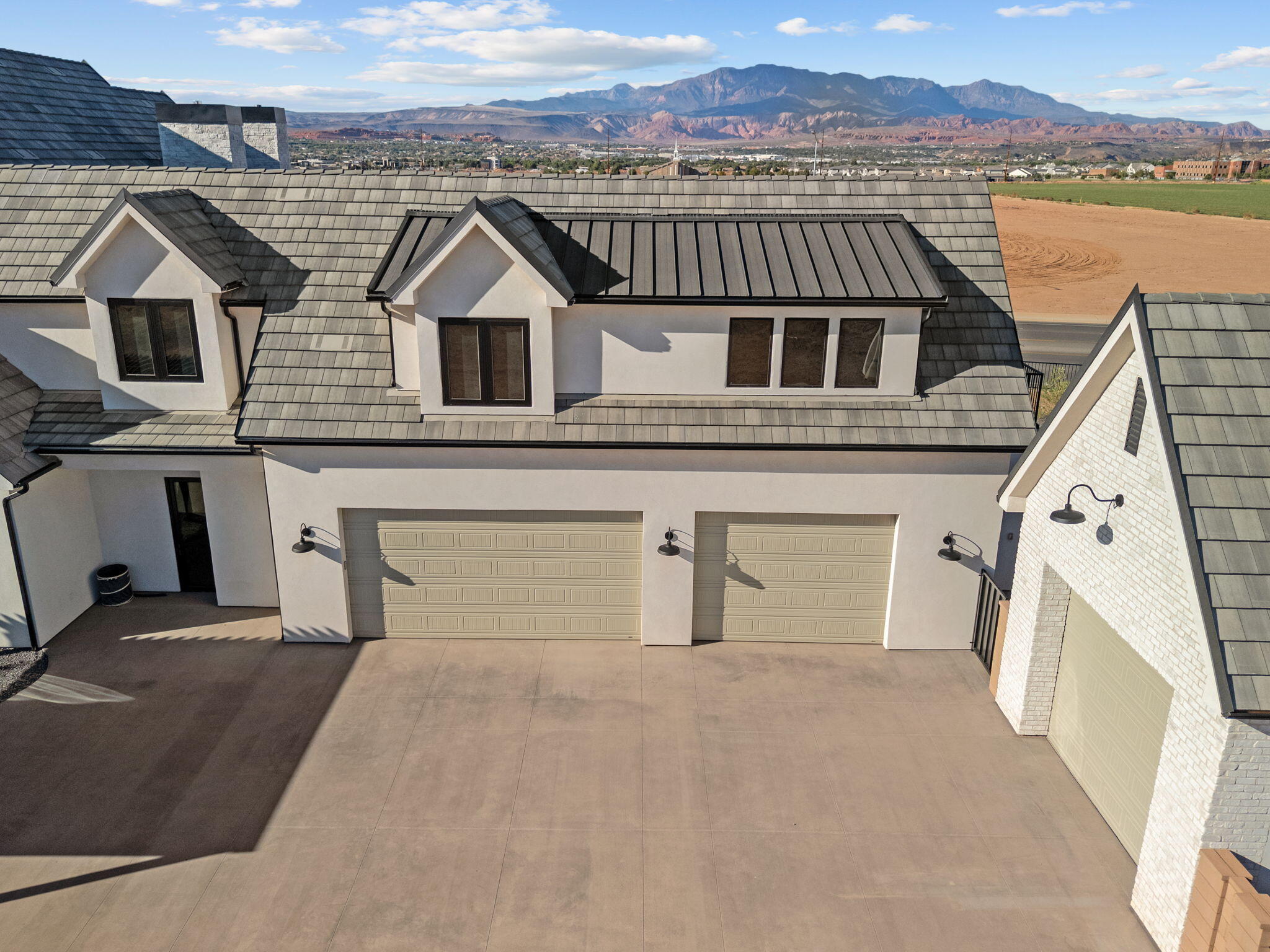 SUMMIT VIEW - Residential