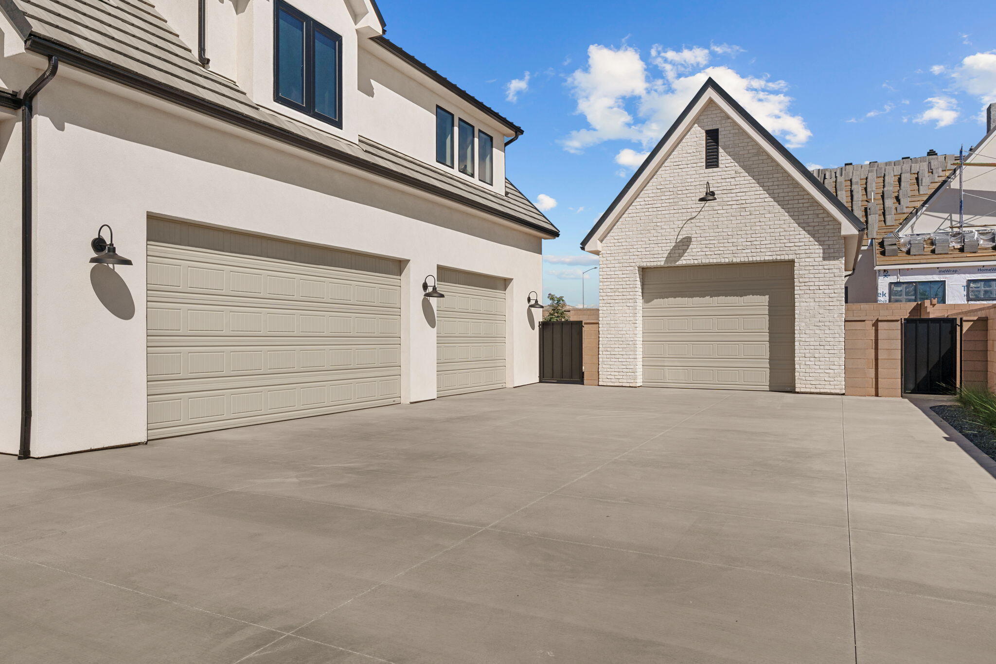 SUMMIT VIEW - Residential