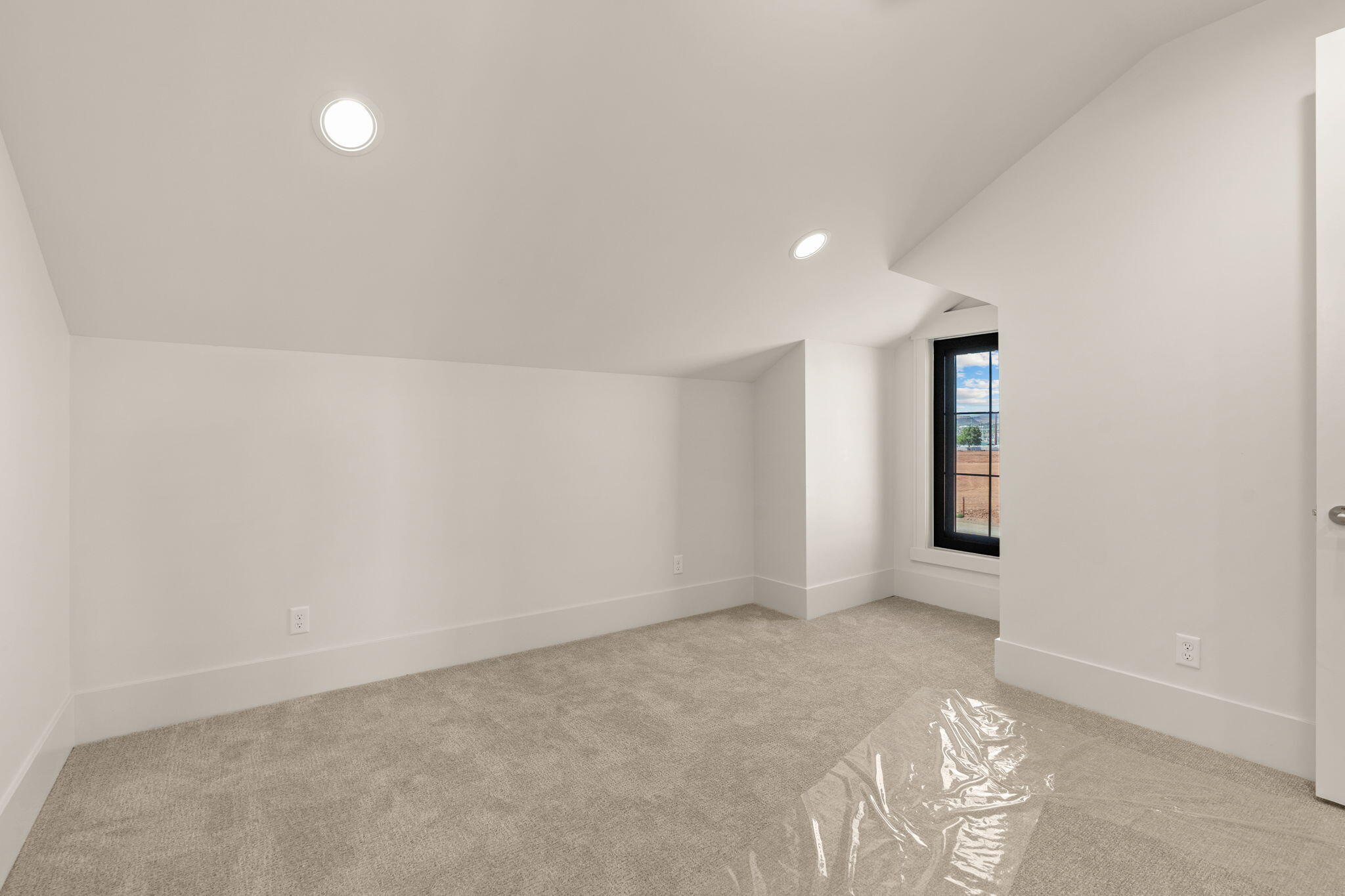 SUMMIT VIEW - Residential