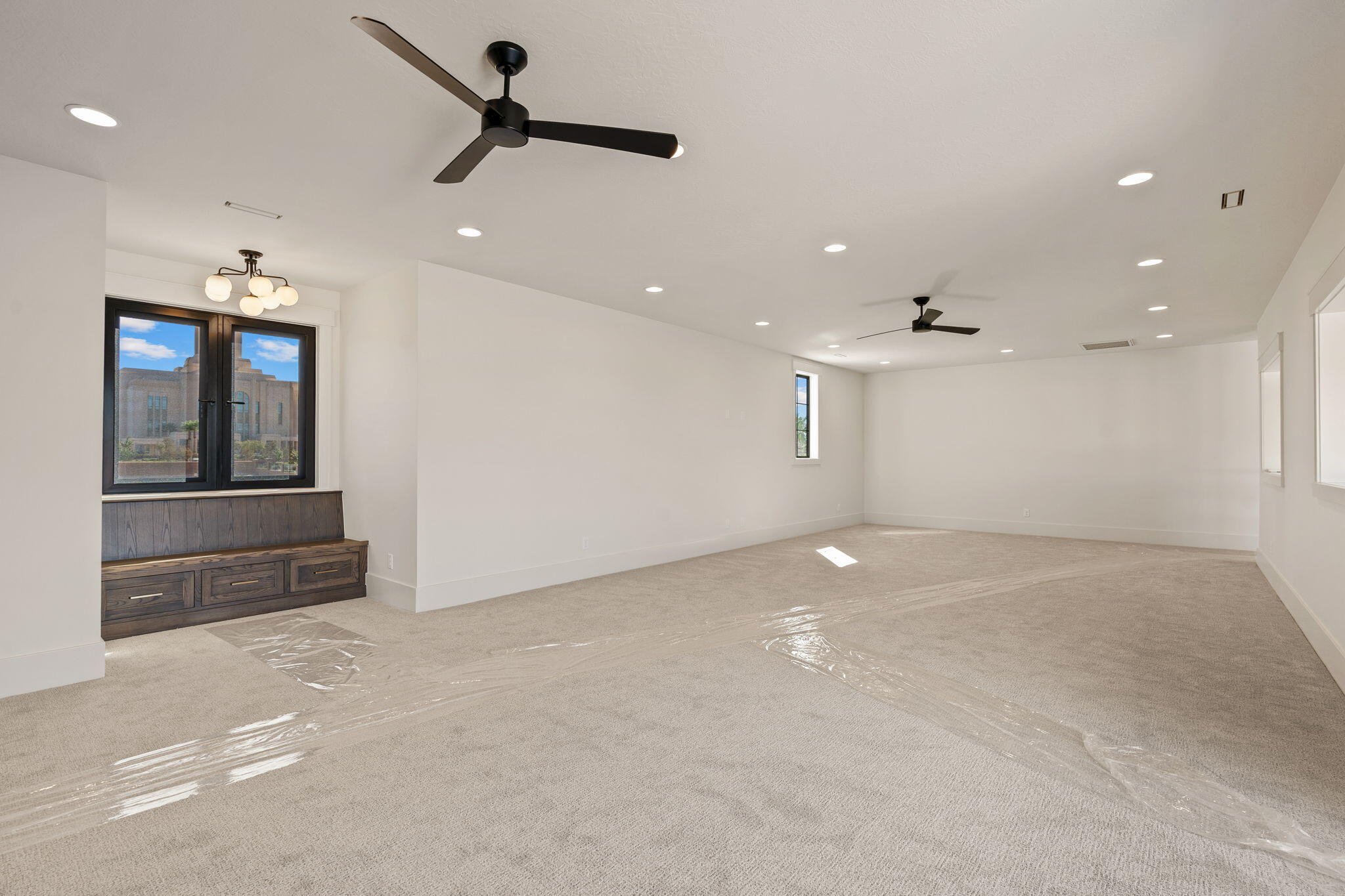 SUMMIT VIEW - Residential