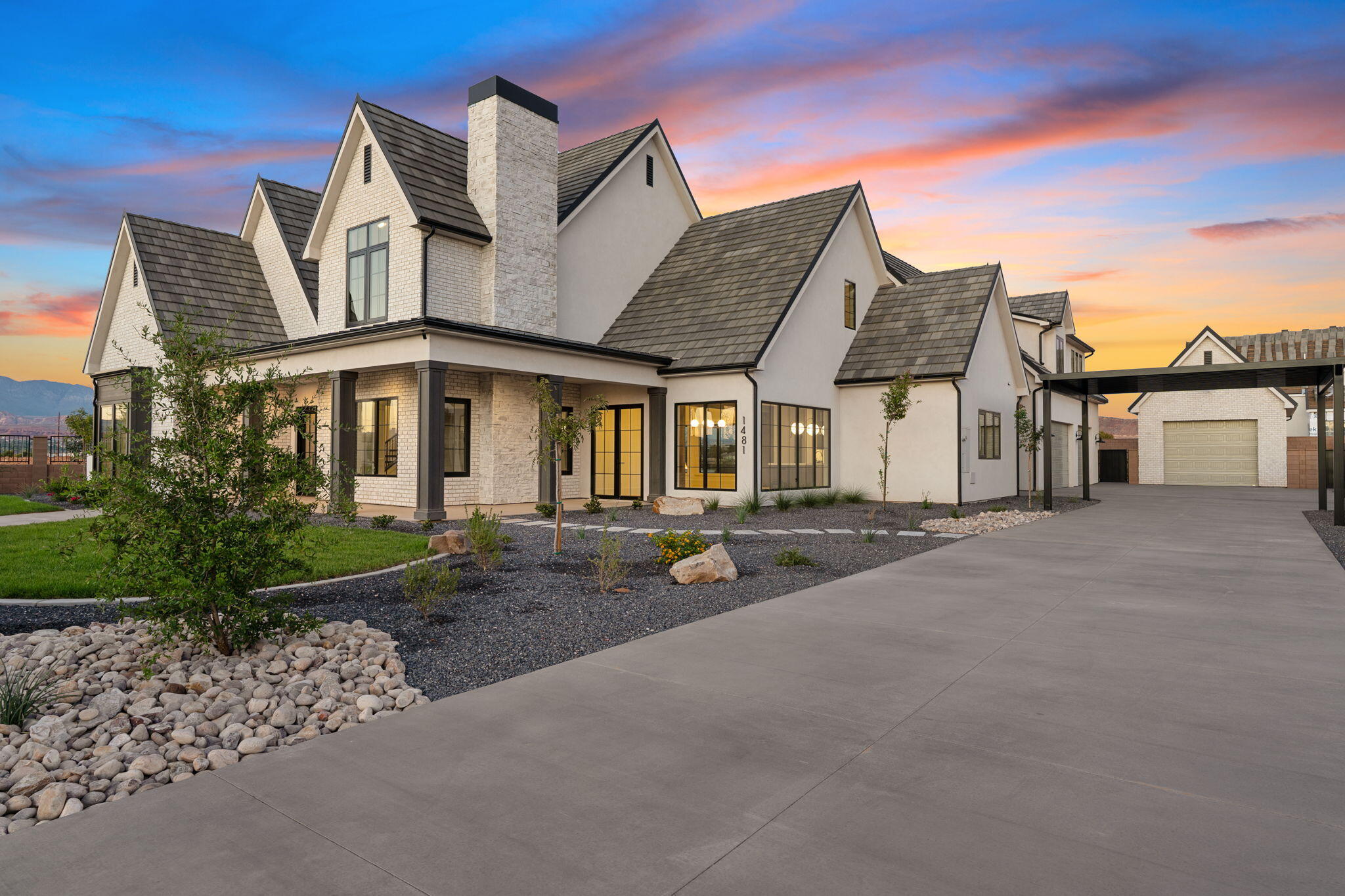 SUMMIT VIEW - Residential