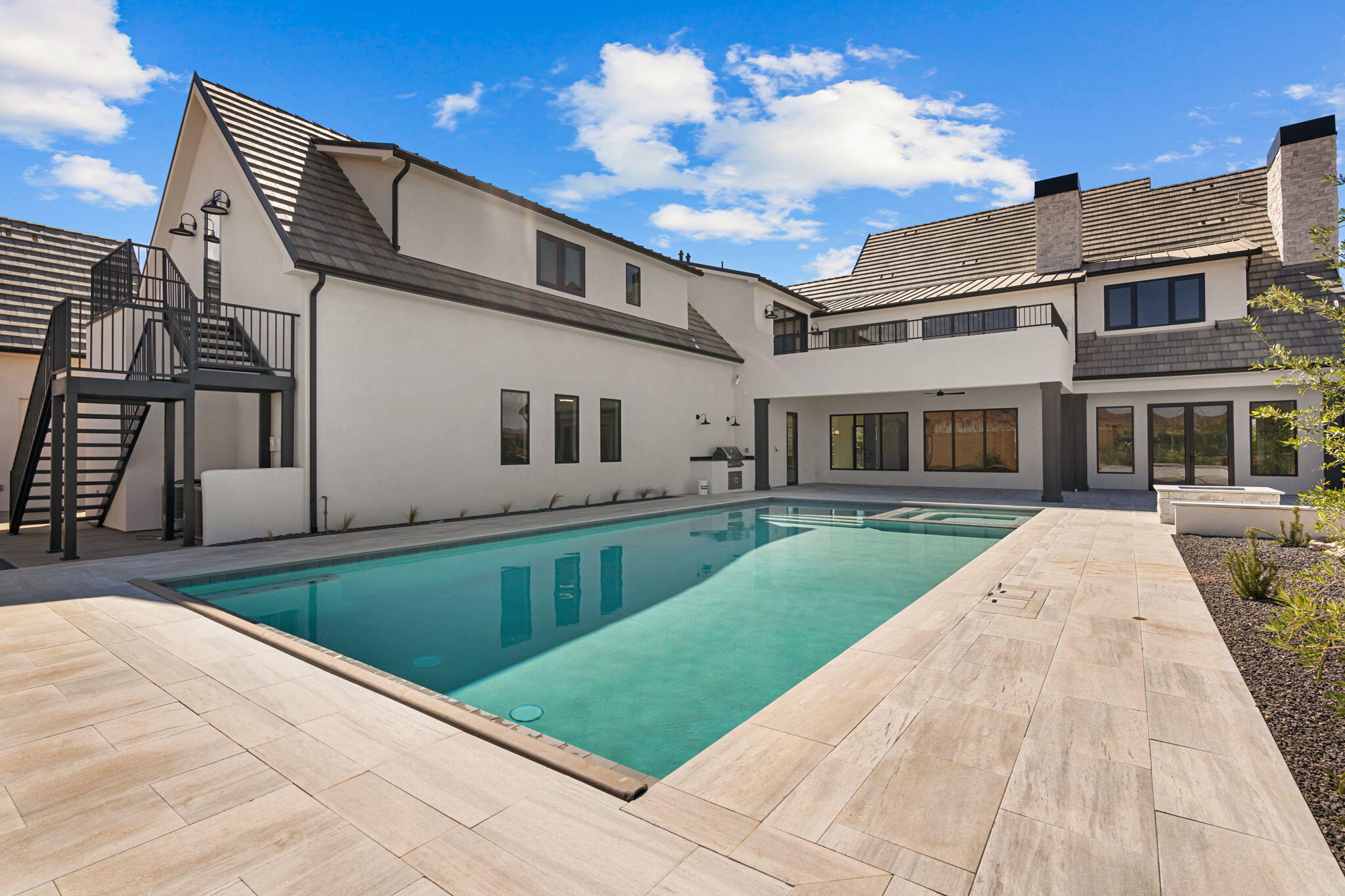 SUMMIT VIEW - Residential