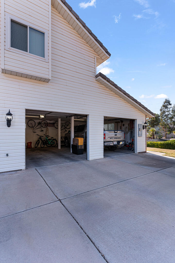 SKYLINE ESTATES - Residential