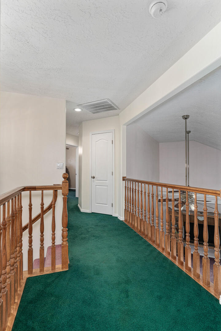SKYLINE ESTATES - Residential