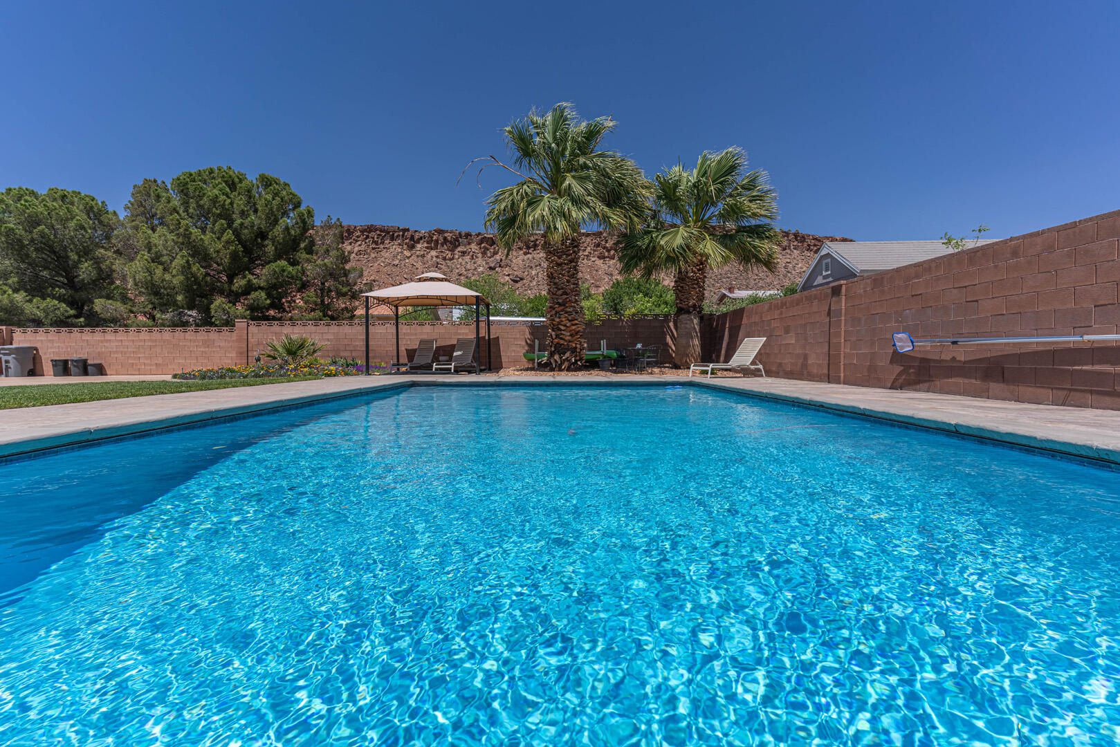 SKYLINE ESTATES - Residential