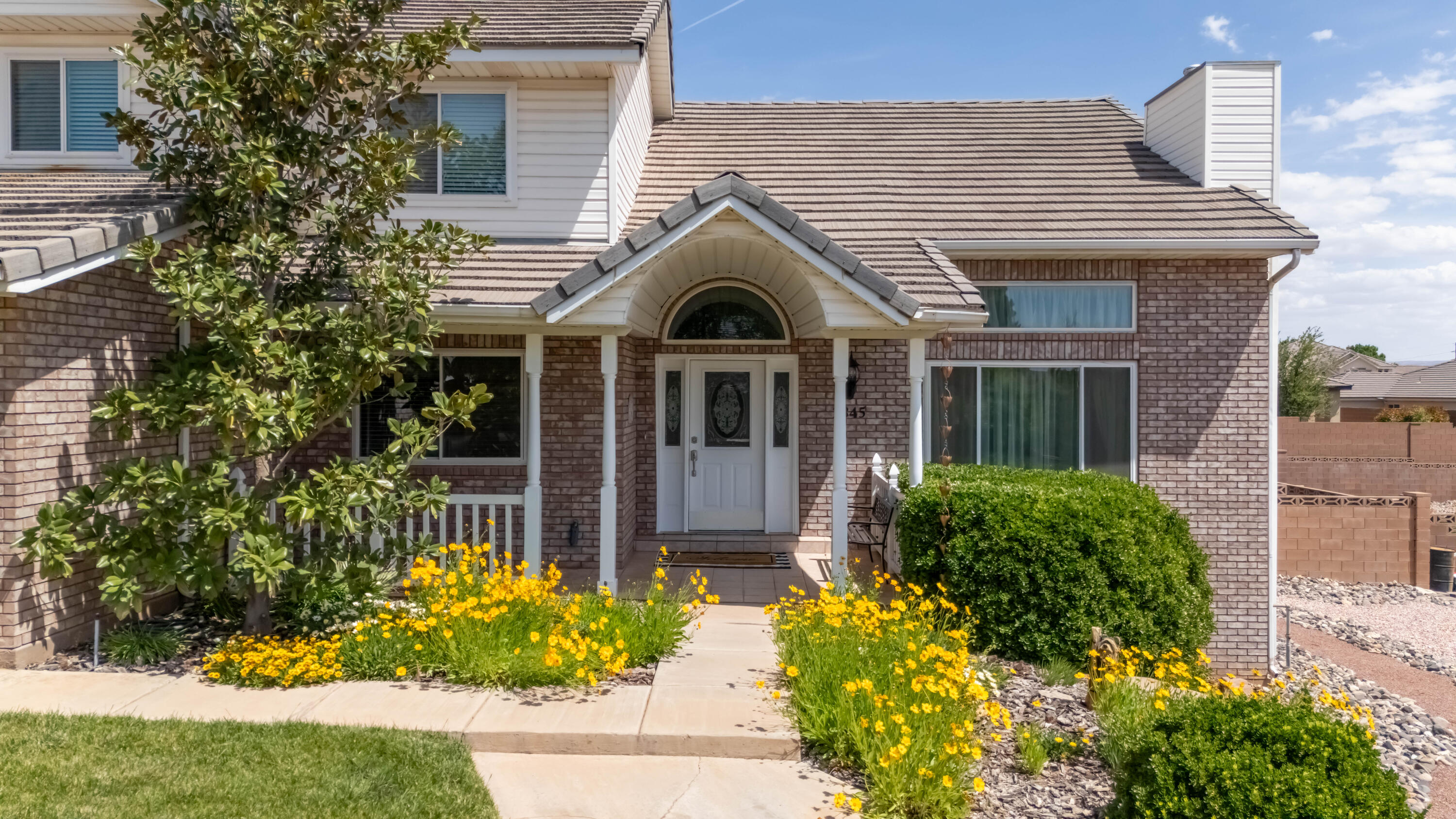 SKYLINE ESTATES - Residential