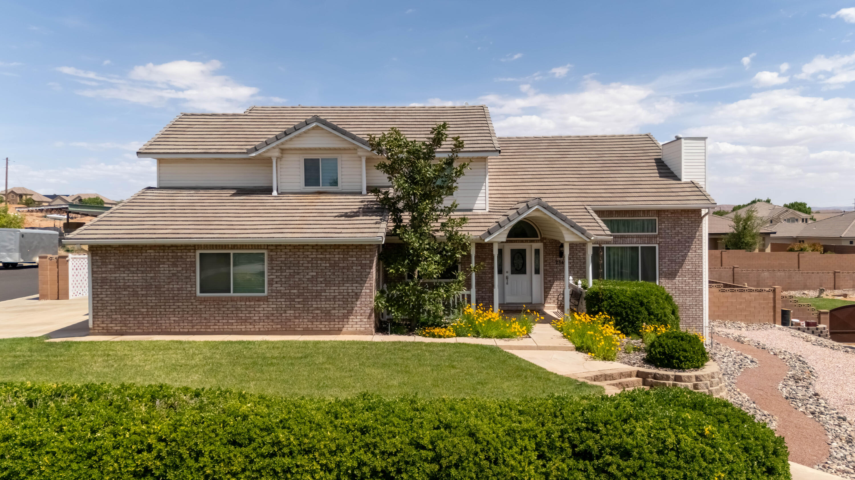 SKYLINE ESTATES - Residential