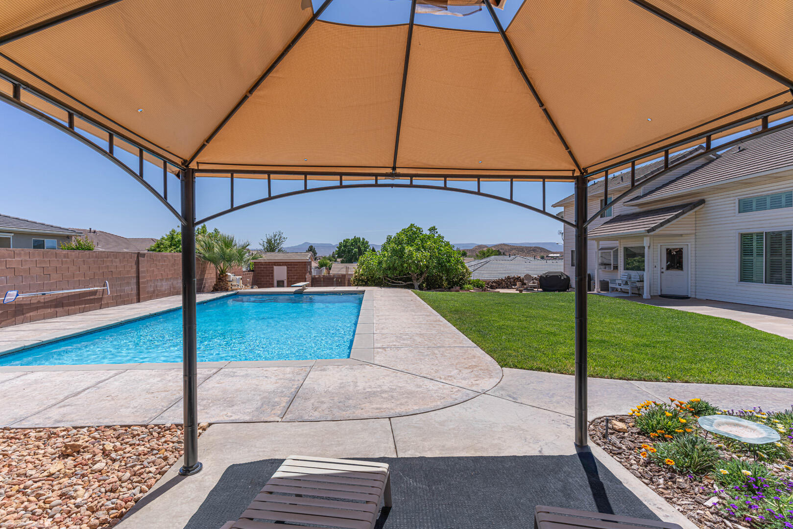 SKYLINE ESTATES - Residential