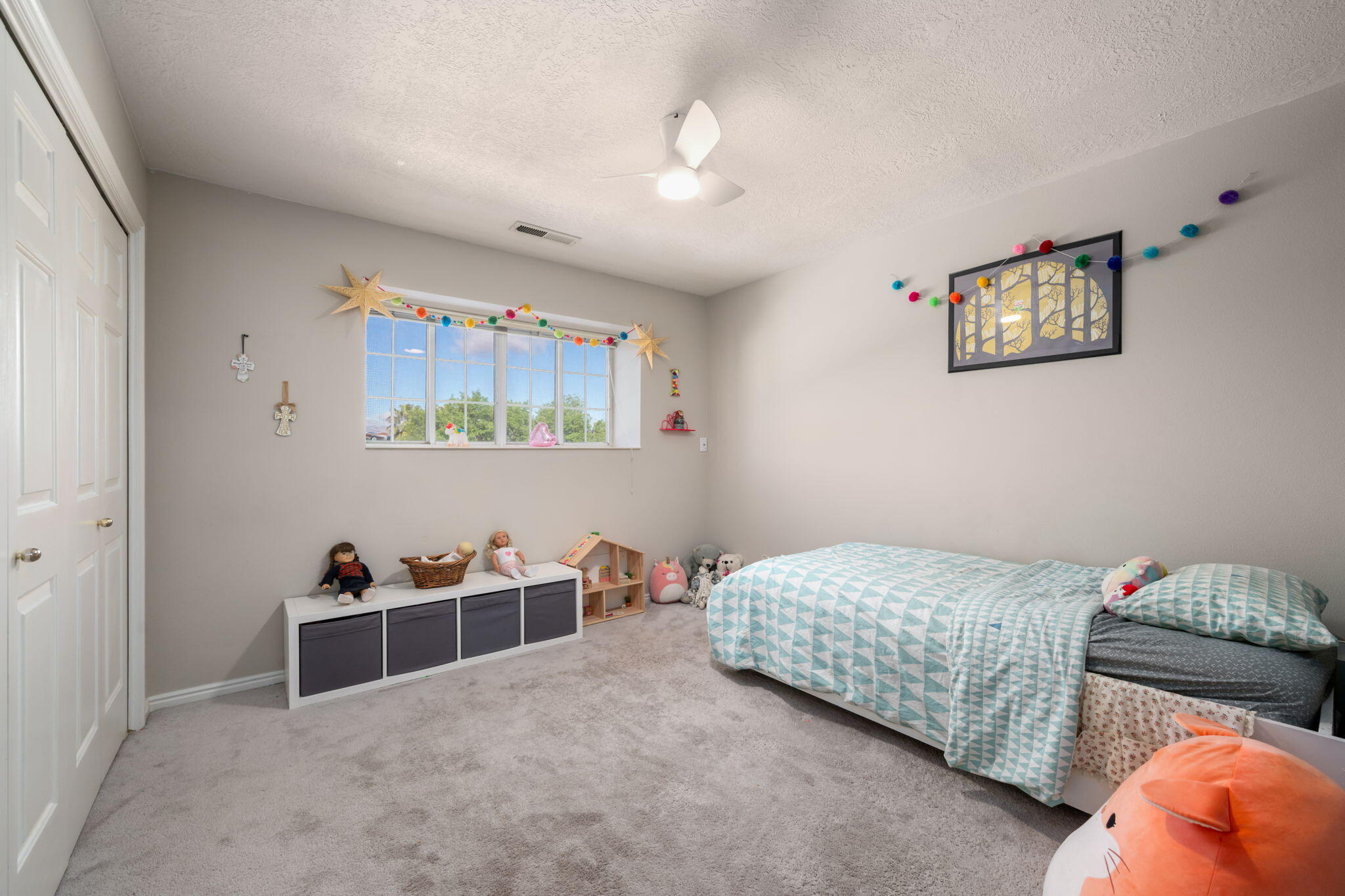 HILLS - Residential