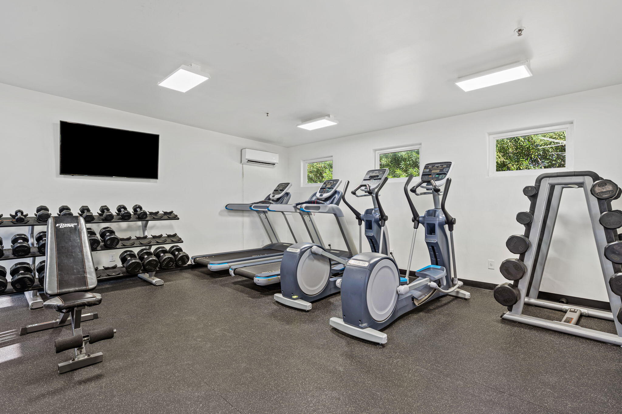 AMIRA AT GREEN VALLEY - Residential