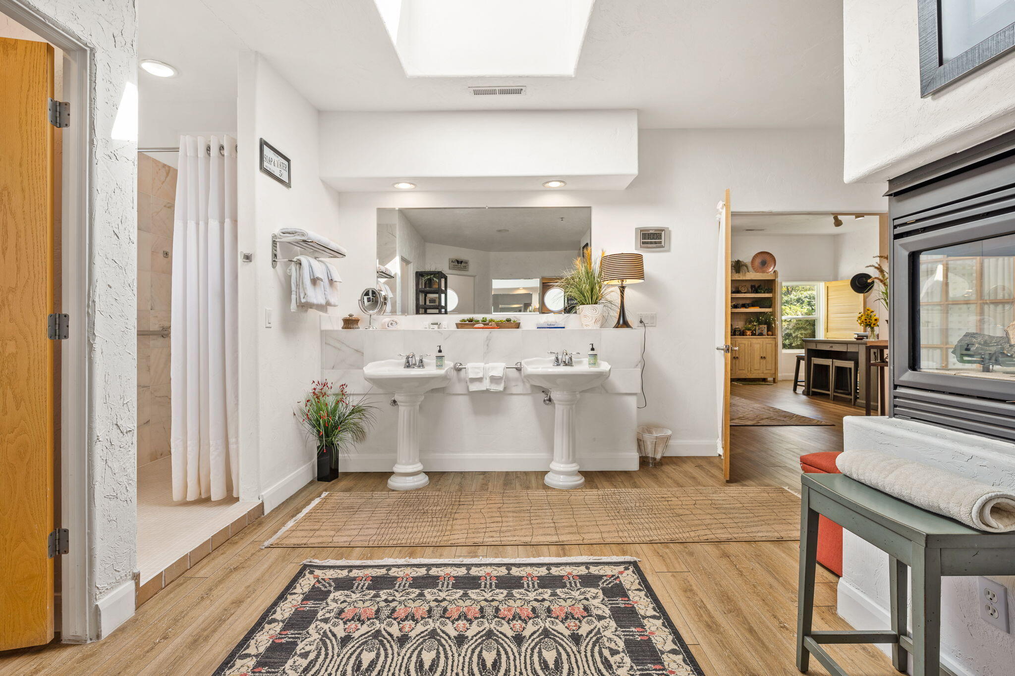 AMIRA AT GREEN VALLEY - Residential