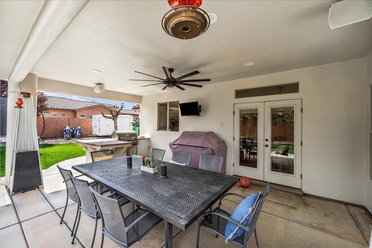 BRIDLE GATE ESTATES - Residential
