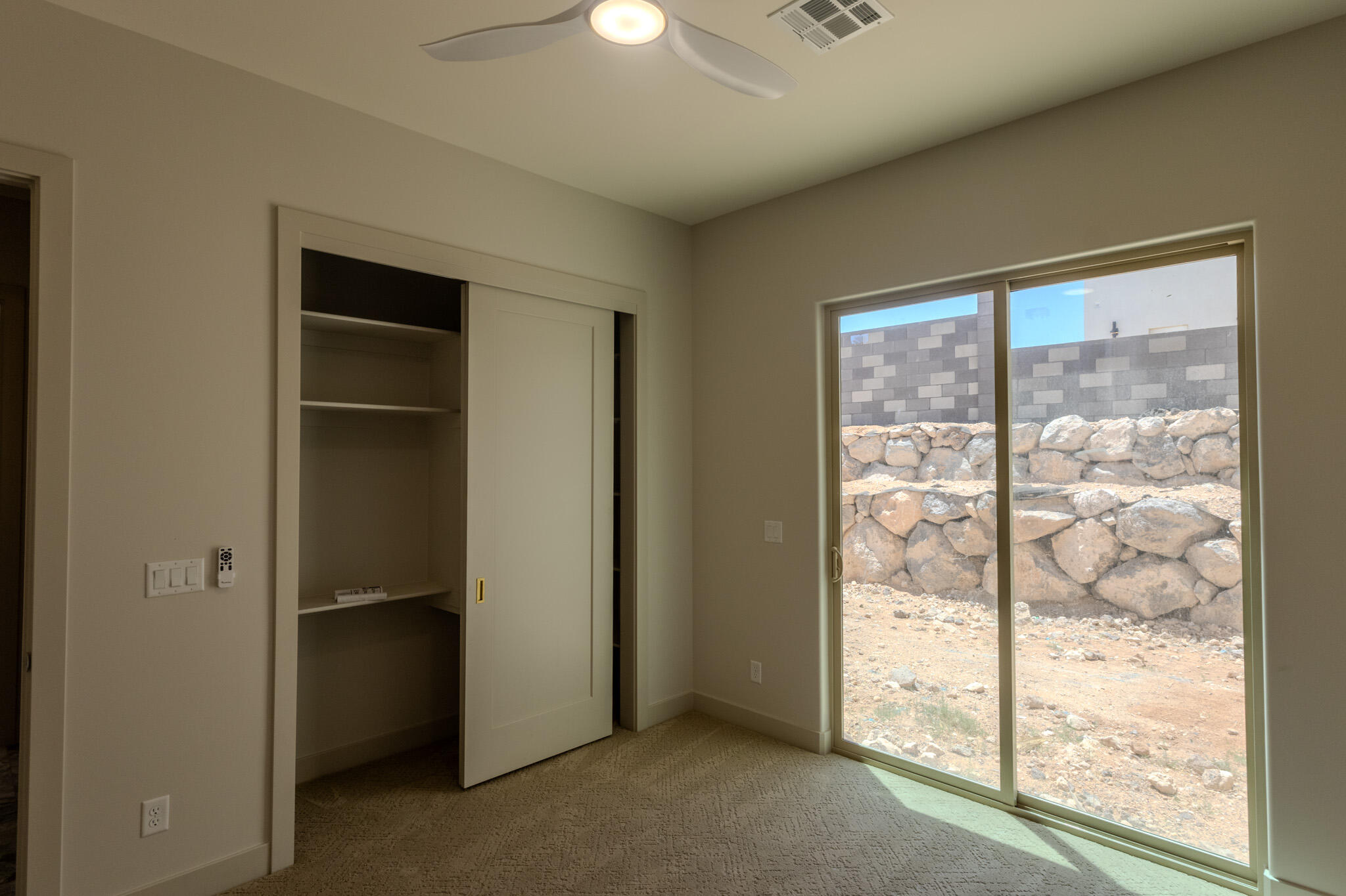 MOUNTAIN VIEW ESTATES - Residential